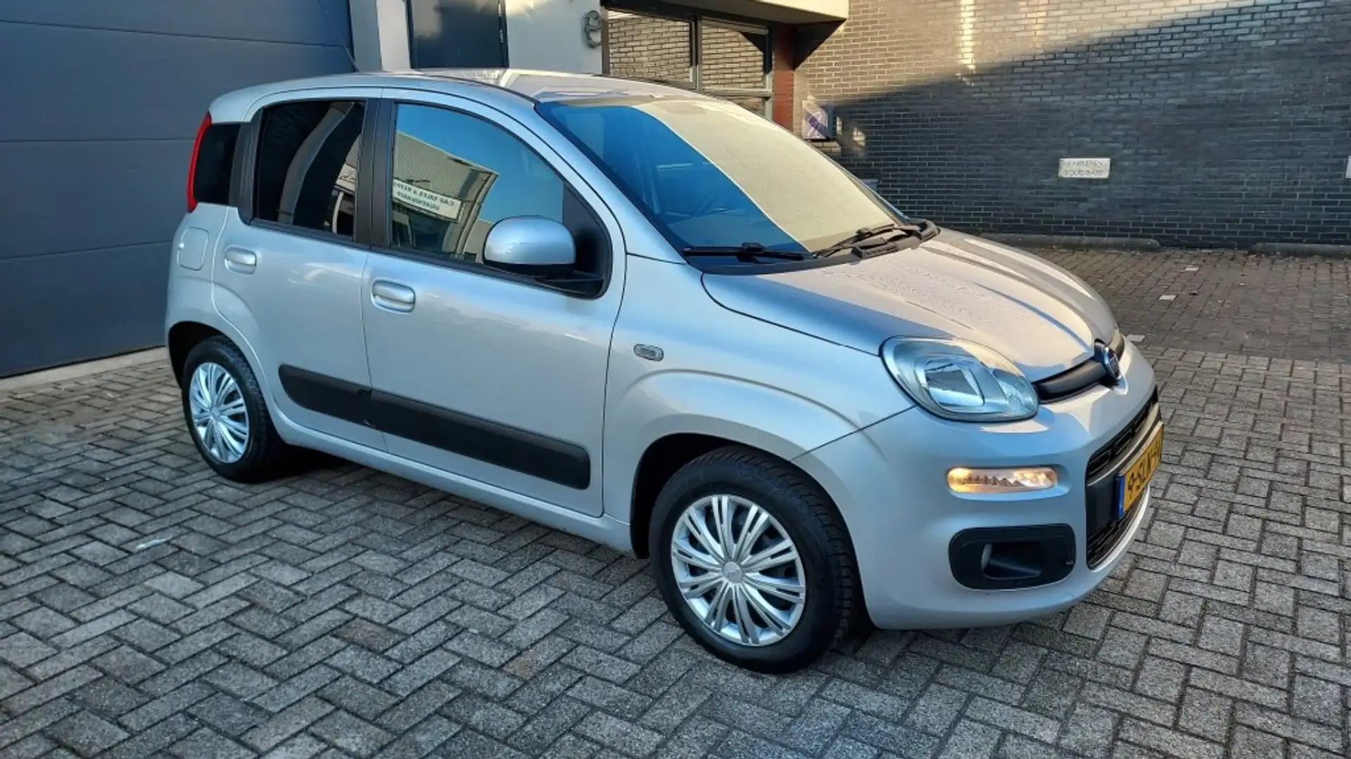 Fiat Panda 0.9i TwinAir Gri - 2