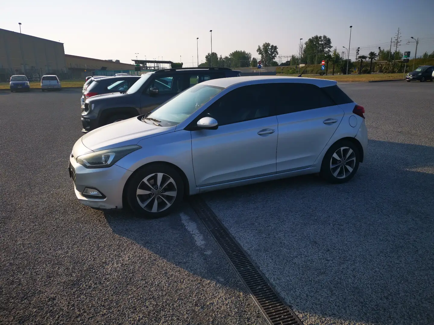Hyundai i20 5p 1.1 crdi Comfort 75cv - 1