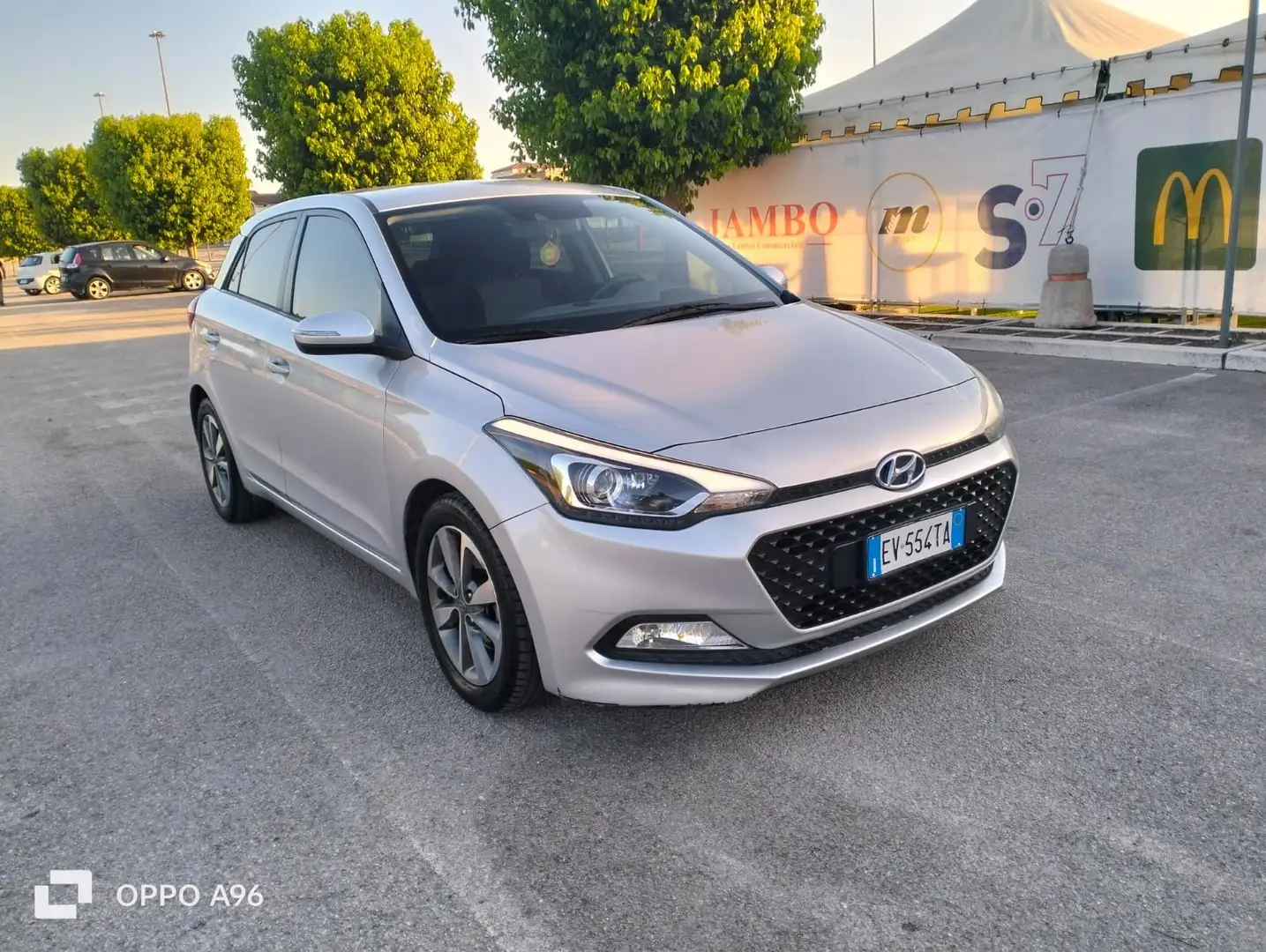 Hyundai i20 5p 1.1 crdi Comfort 75cv Full OPTIONAL - 1