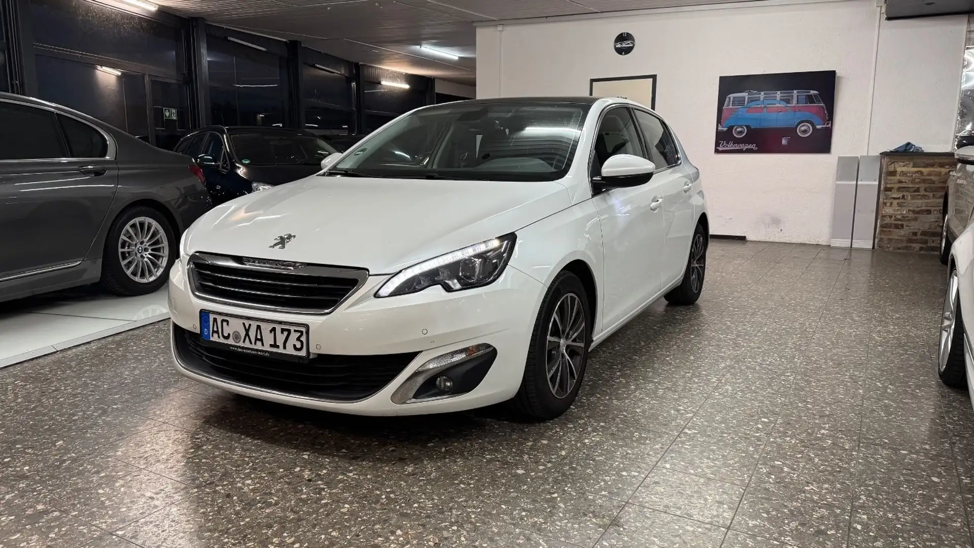 Peugeot 308 Allure*Limo*Leder*Navi*LED*Pano*R.Kamera* Weiß - 1