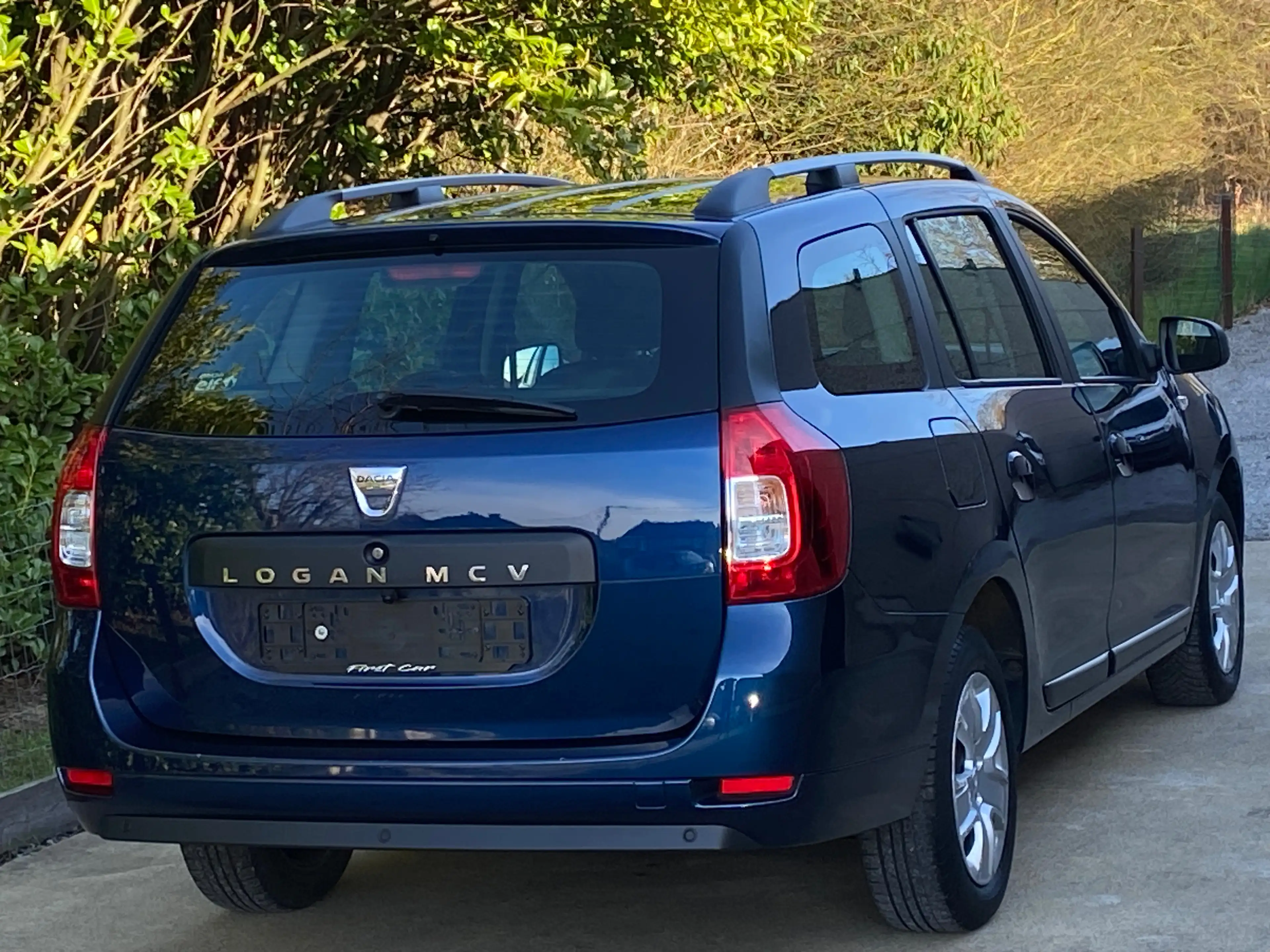Dacia Logan 0.9 TCe /FAIBLE KM /NAVI /CLIM / EURO6b/GARANTIE!! — photo 6