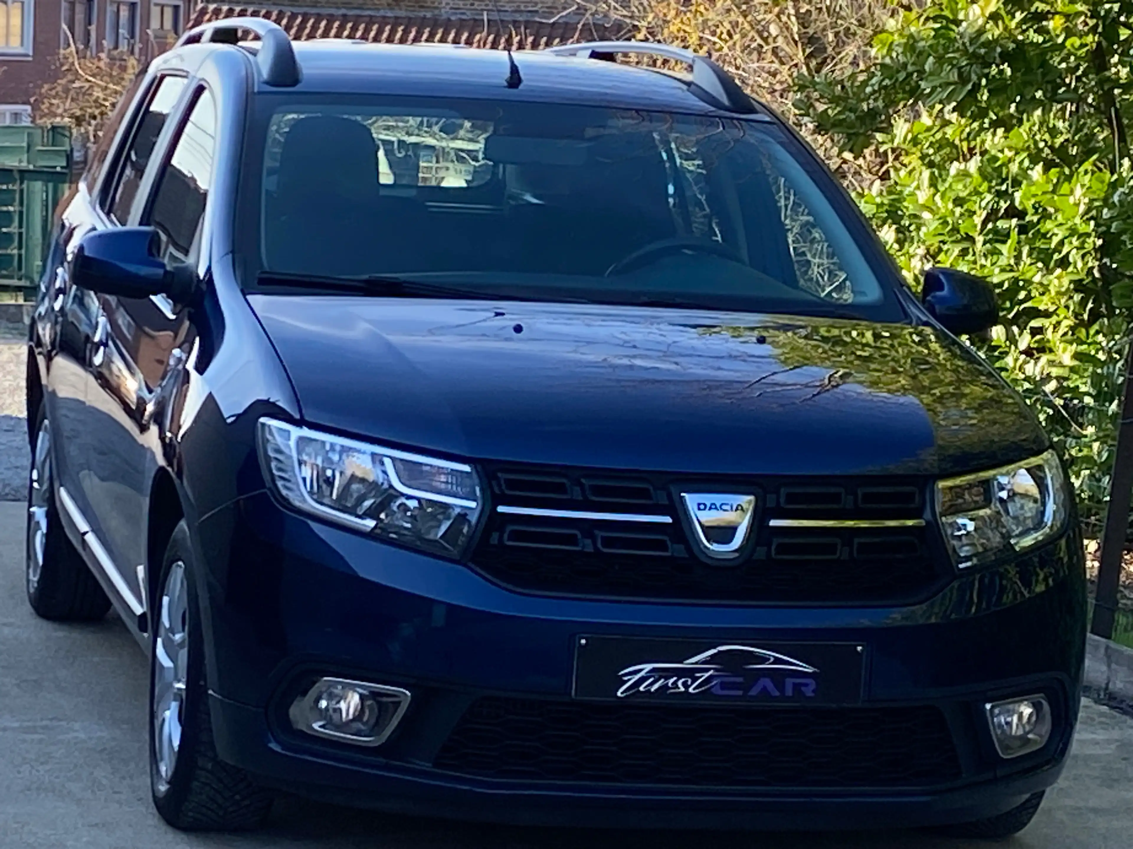 Dacia Logan 0.9 TCe /FAIBLE KM /NAVI /CLIM / EURO6b/GARANTIE!! — photo 4