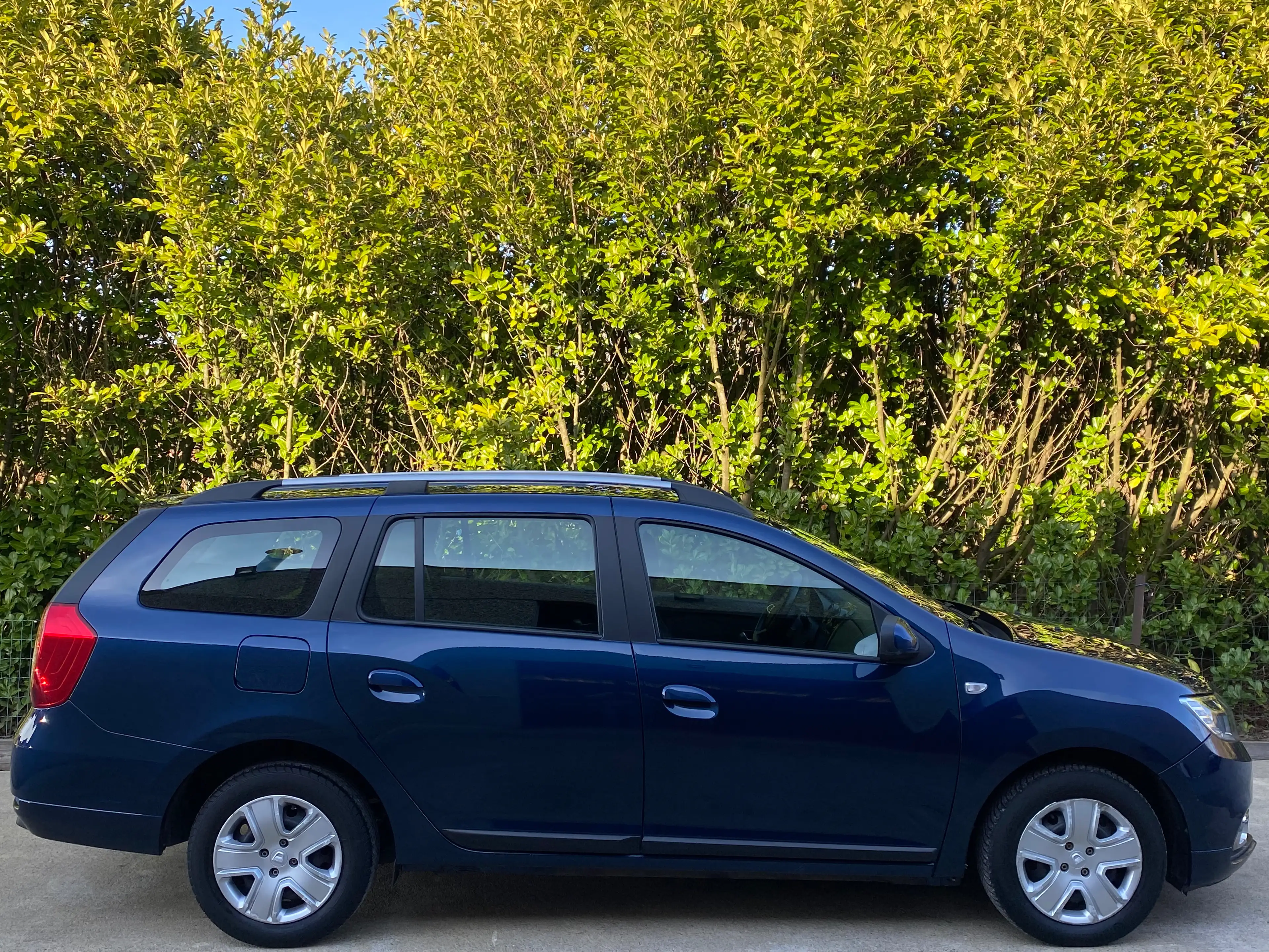 Dacia Logan 0.9 TCe /FAIBLE KM /NAVI /CLIM / EURO6b/GARANTIE!! — photo 5