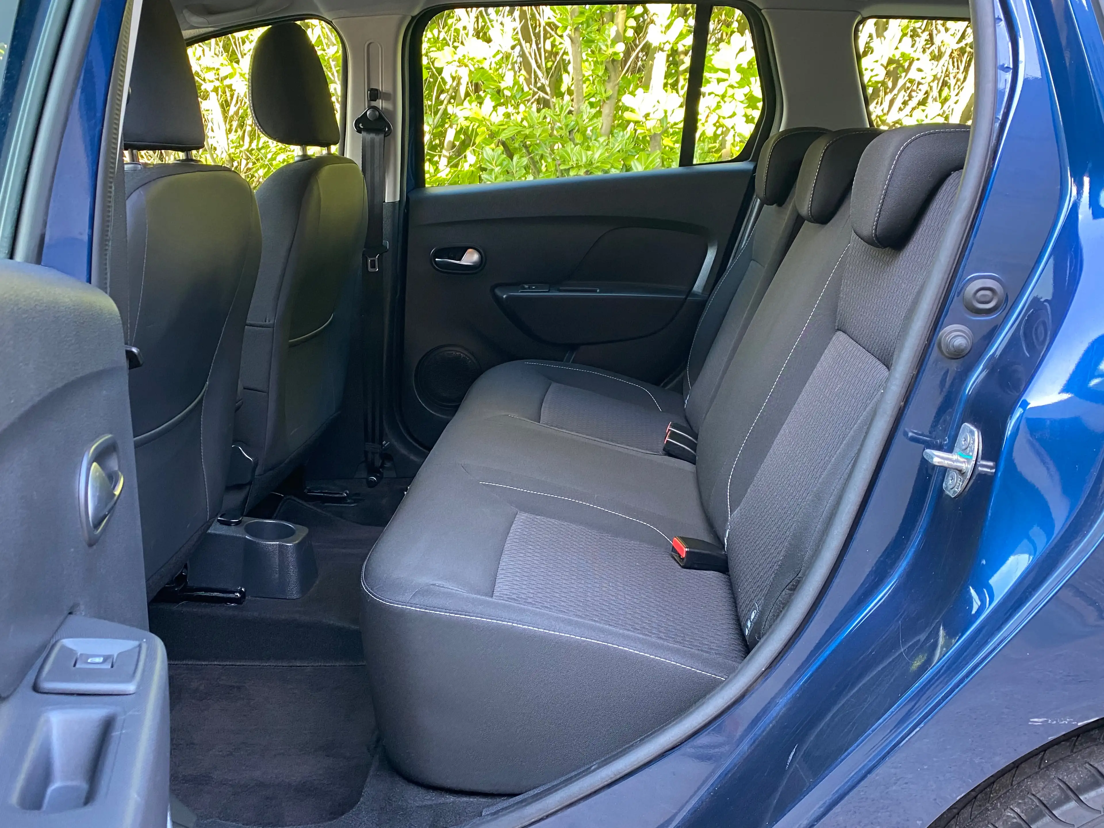 Dacia Logan 0.9 TCe /FAIBLE KM /NAVI /CLIM / EURO6b/GARANTIE!! — photo 8