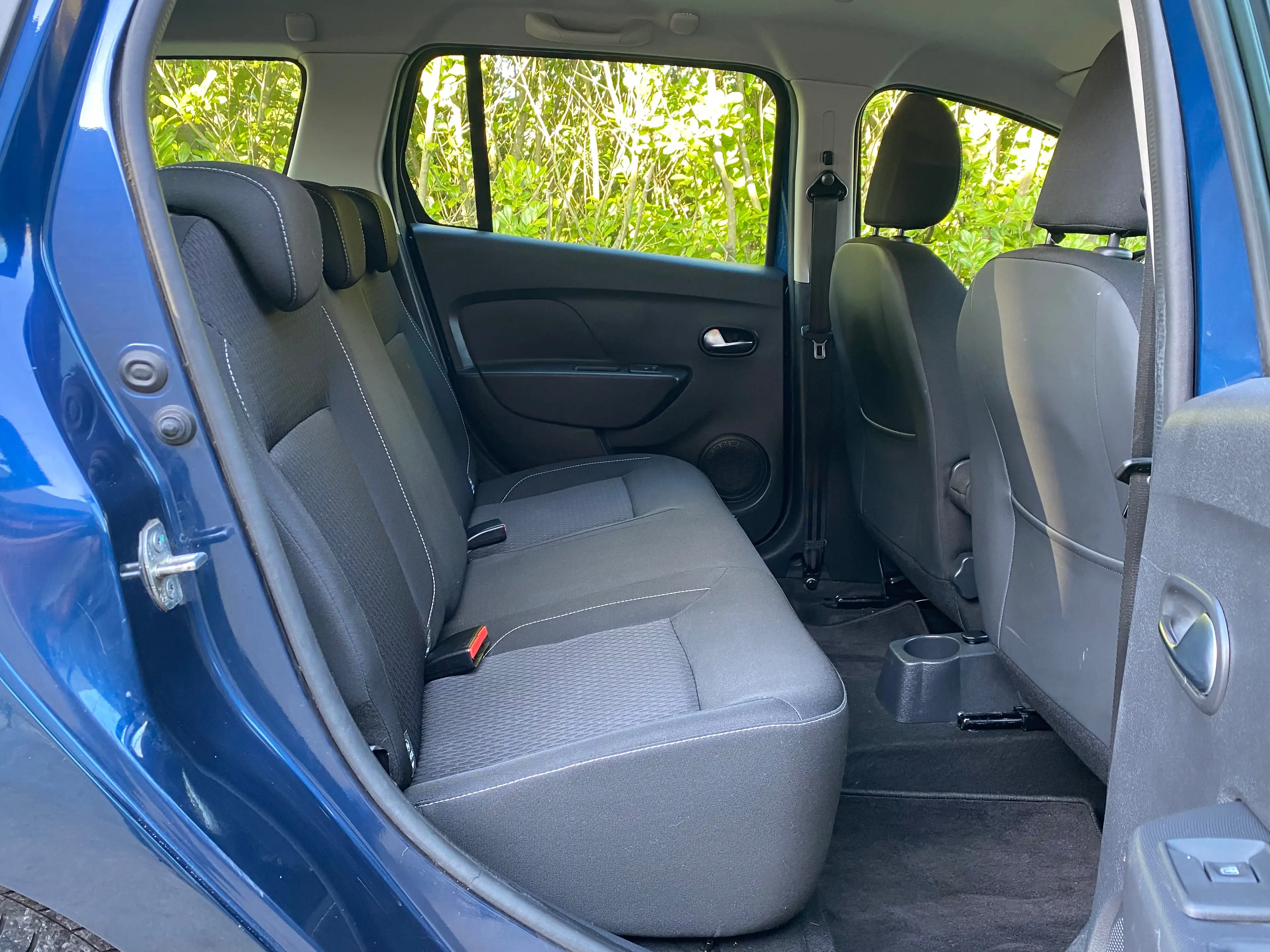 Dacia Logan 0.9 TCe /FAIBLE KM /NAVI /CLIM / EURO6b/GARANTIE!! — photo 11