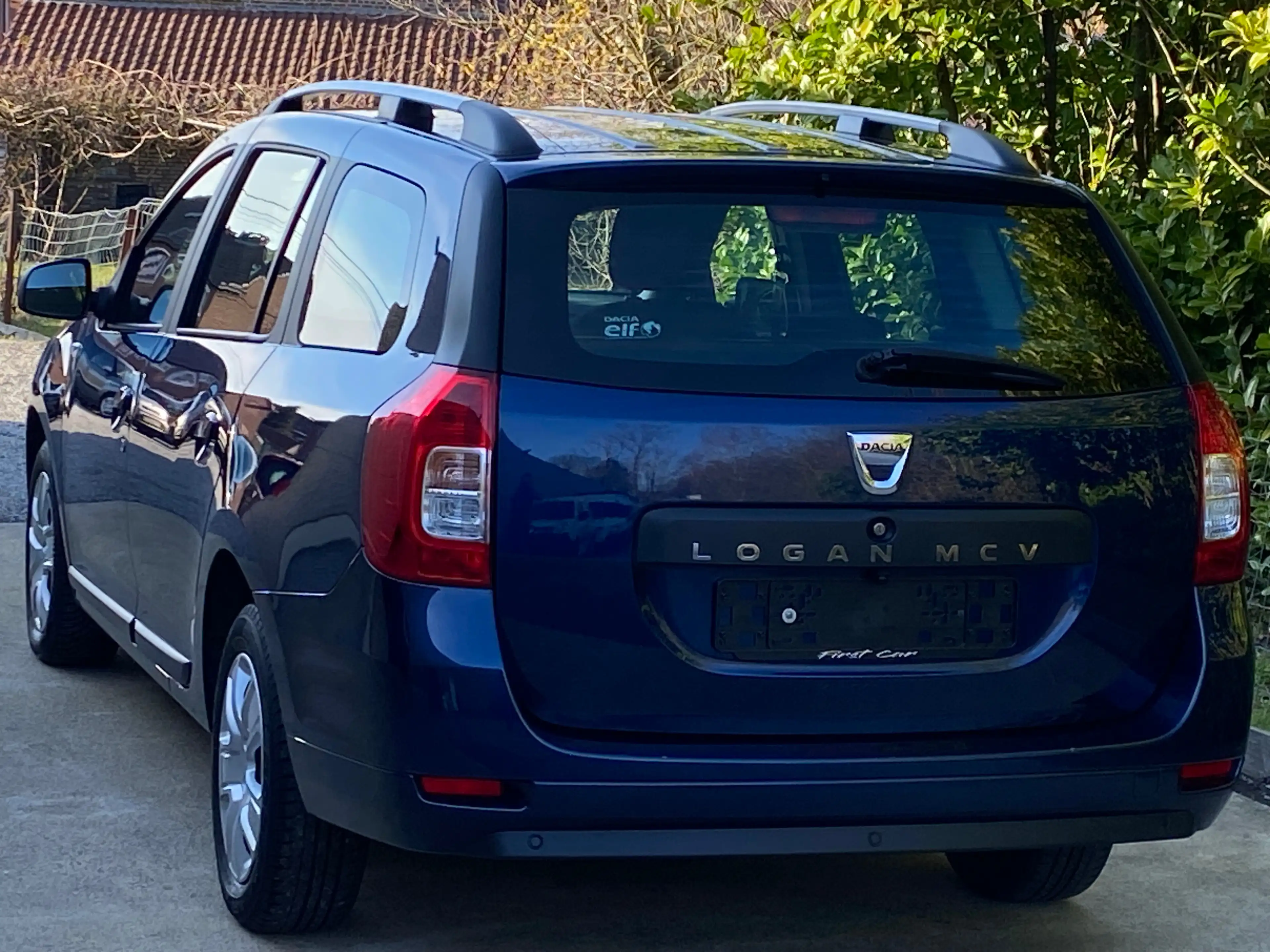 Dacia Logan 0.9 TCe /FAIBLE KM /NAVI /CLIM / EURO6b/GARANTIE!! — photo 3