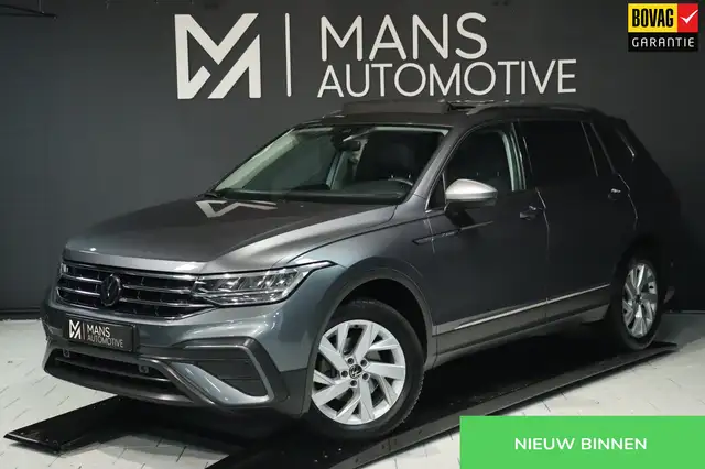 Volkswagen Tiguan Allspace 1.5 TSI ACT / PANODAK / VIRTUAL / ACC / KEYLESS /