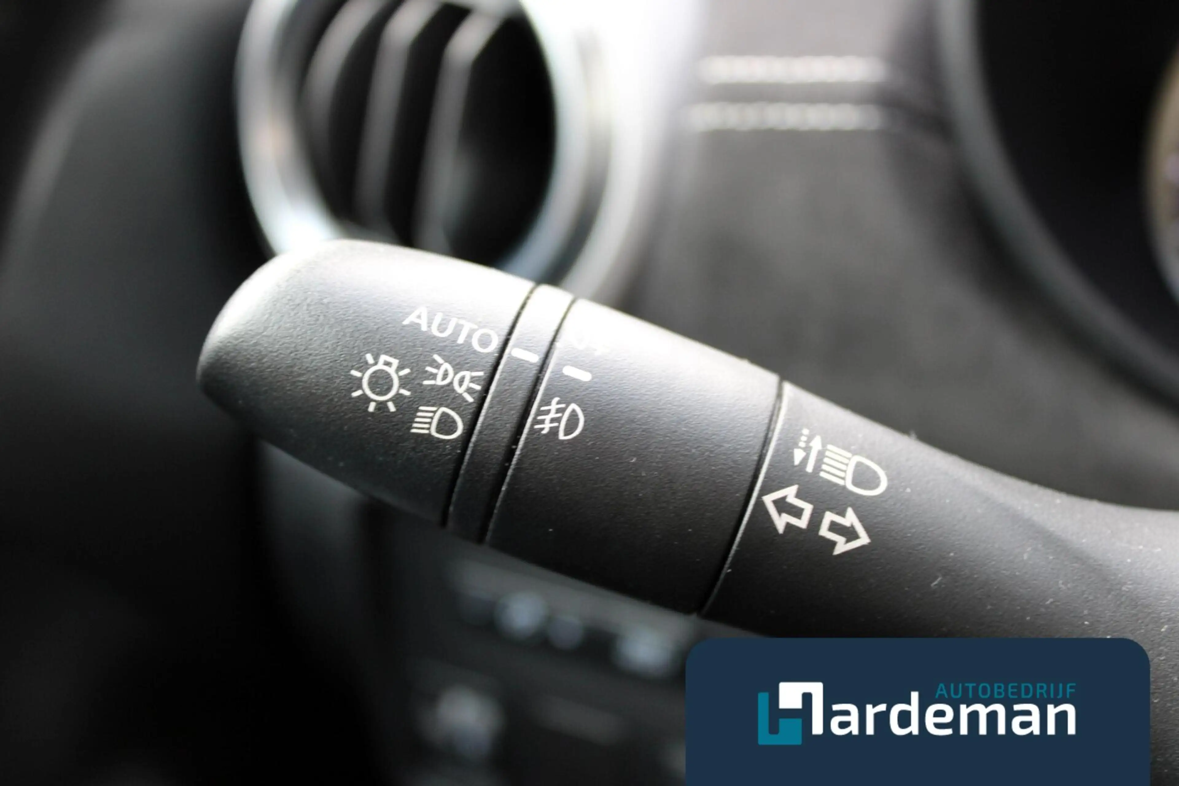 Nissan Micra 1.0 IG-T N-Sport Carplay — photo 14