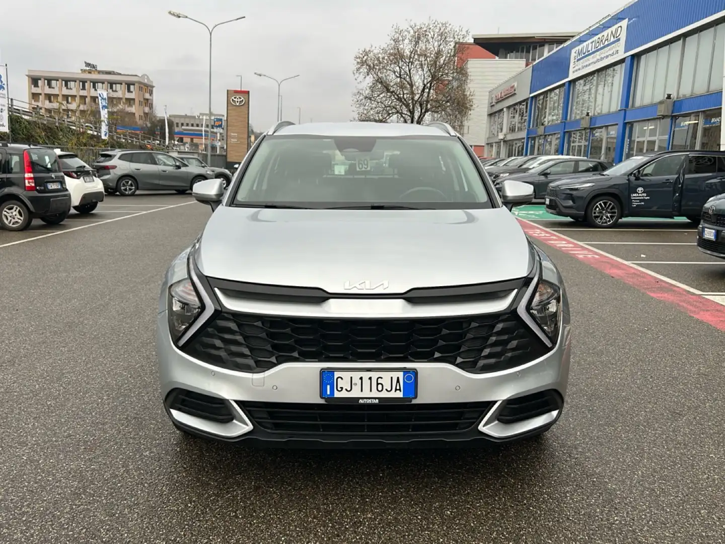 Kia Sportage Sportage 1.6 TGDi MHEV Business Silber - 2