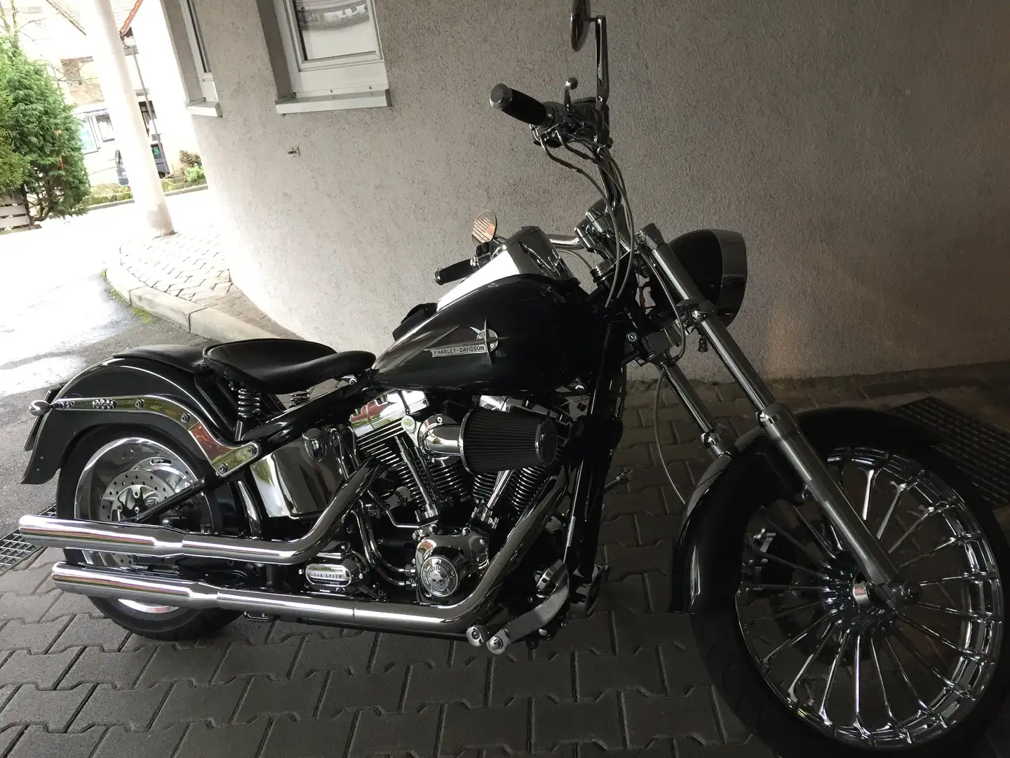 Harley-Davidson Softail Custom FXSTC Grey - 1