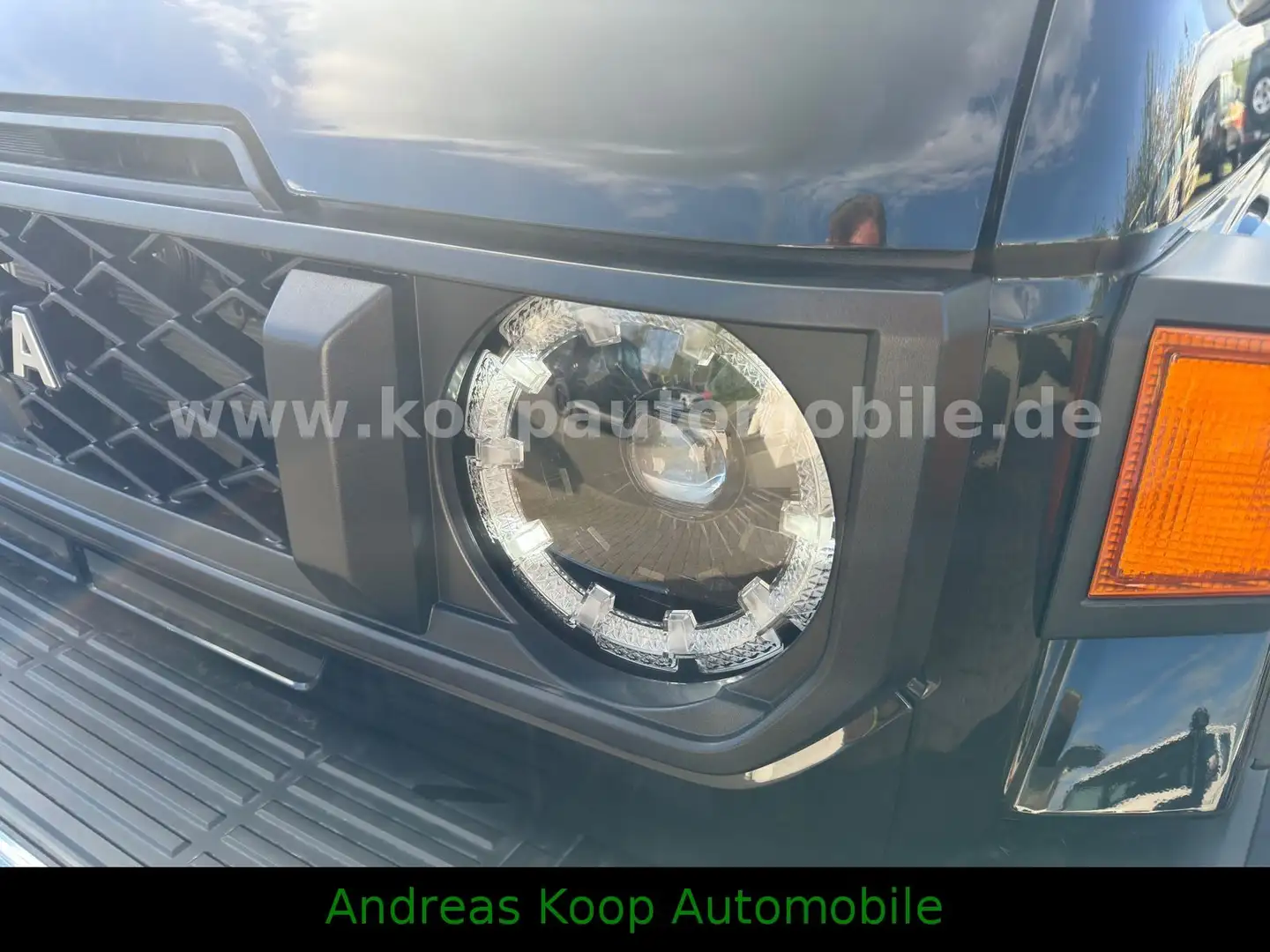 Toyota Land Cruiser GRJ 76 LX+ MY2024 LED Leder Siyah - 2