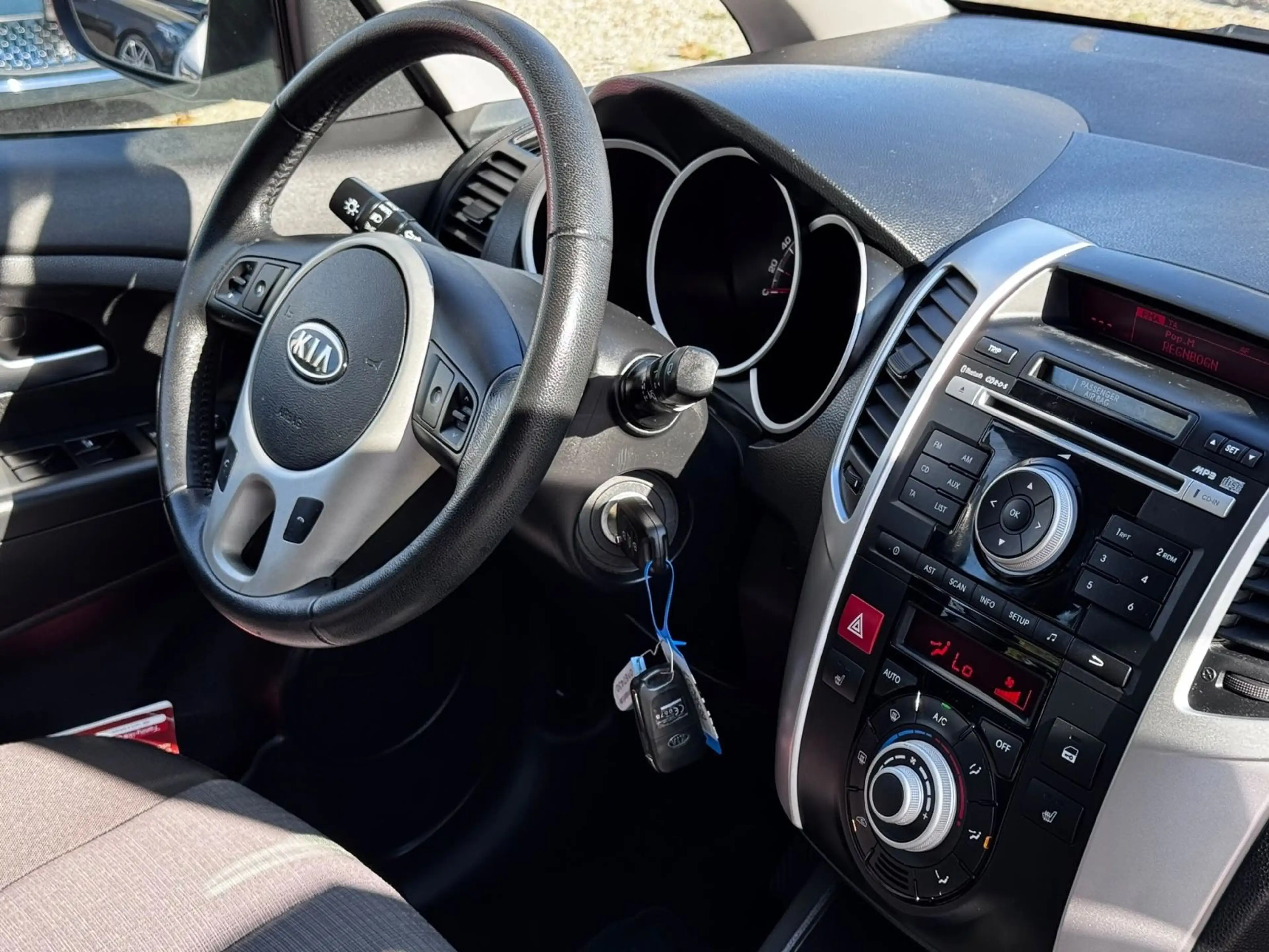 Kia Venga Spirit*AHK*Klima*Sitzhei.*Parksensor* — photo 11