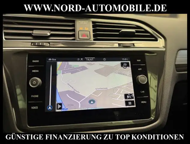 Volkswagen Tiguan Allspace view 28