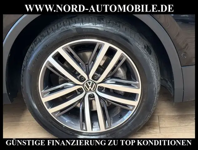 Volkswagen Tiguan Allspace view 14
