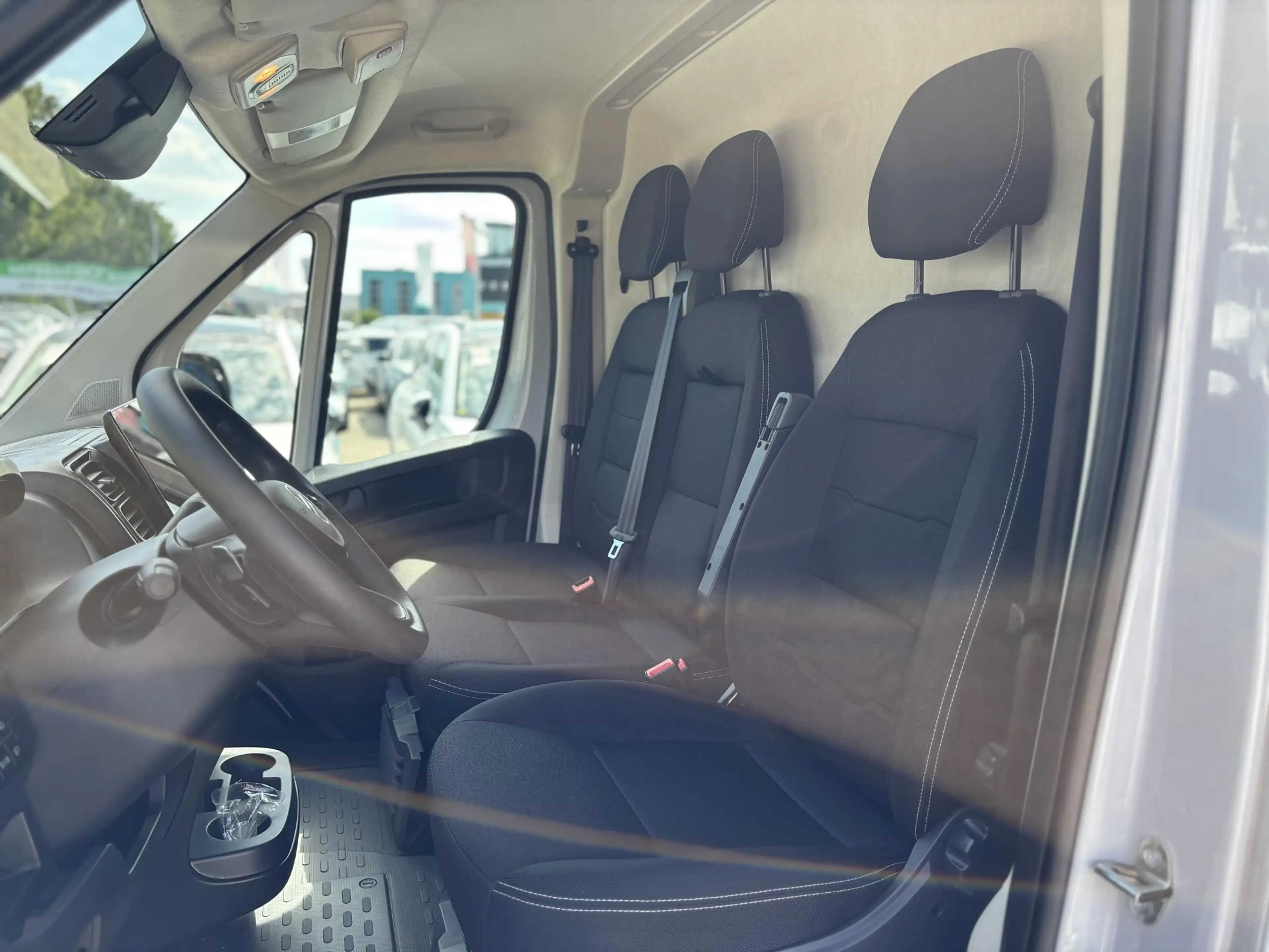 Citroen Jumper ë-Jumper 3.5t L3H2 110 kWh | Nieuw | Camera | 3 zi — photo 6