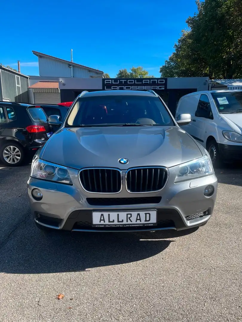 BMW X3 xDrive 20 d*LEDER*AHK*NAVI**TEMPO*SHZ*PDC* Grau - 2