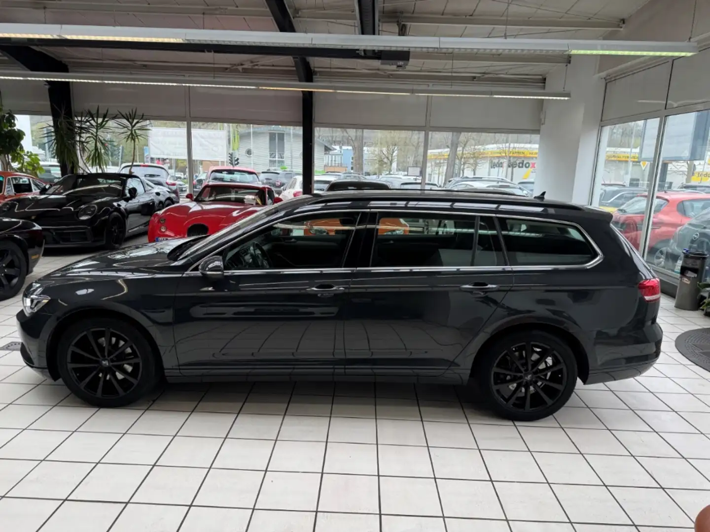 Volkswagen Passat Variant Comfortline BMT Start-Stopp 1.5 TSI EU6d-T Grau - 2