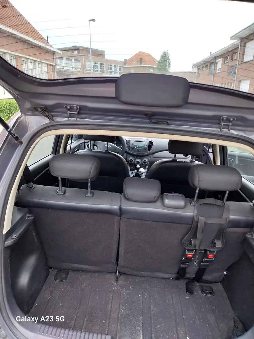 Hyundai i10 i10 1.0 blue drive met airco Grijs - 2