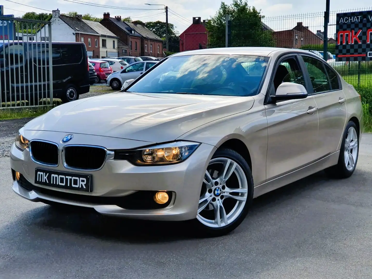 BMW 320 🟢320 ESSENCE 170CV - GPS - 1ER PROPRIETAIRE Beige - 2