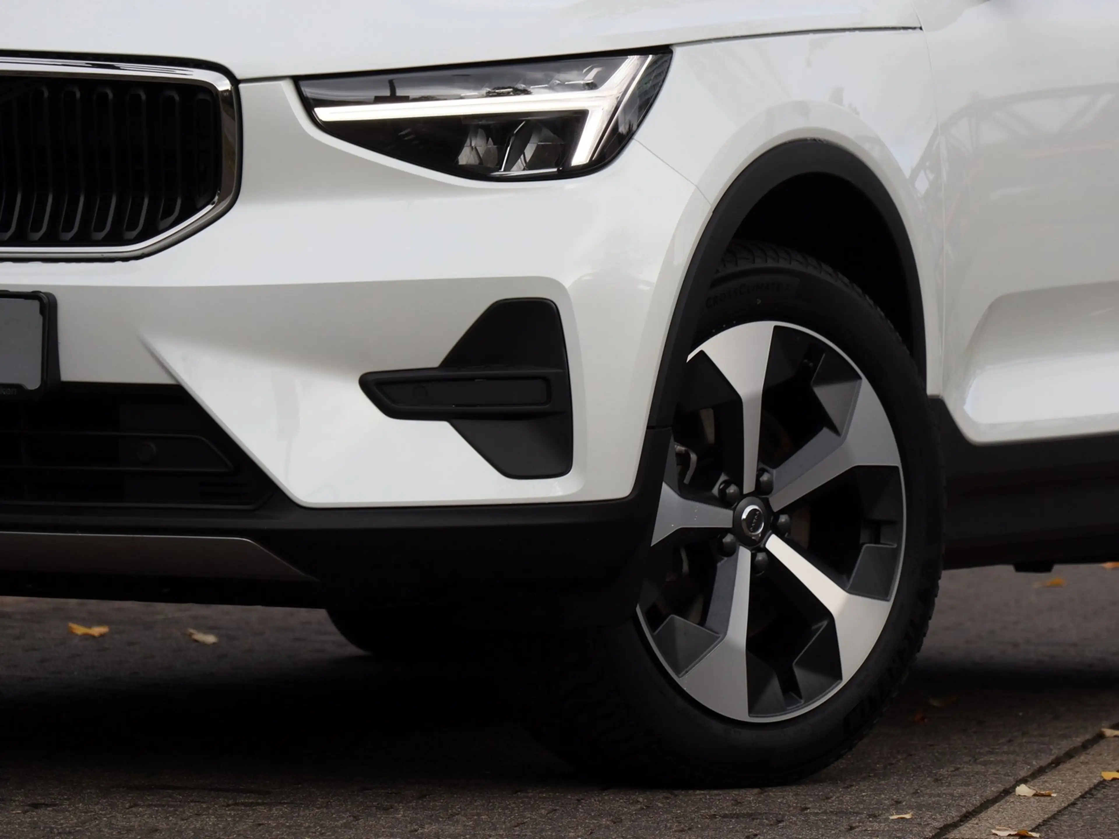 Volvo XC40 B3 Core *AHK*Kamera — photo 5