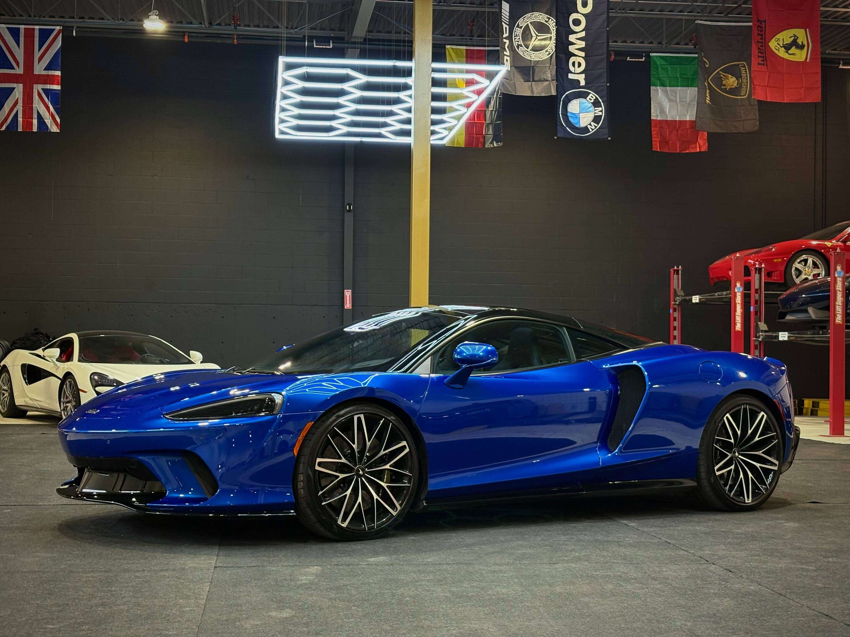 2023 McLaren GT MSO options