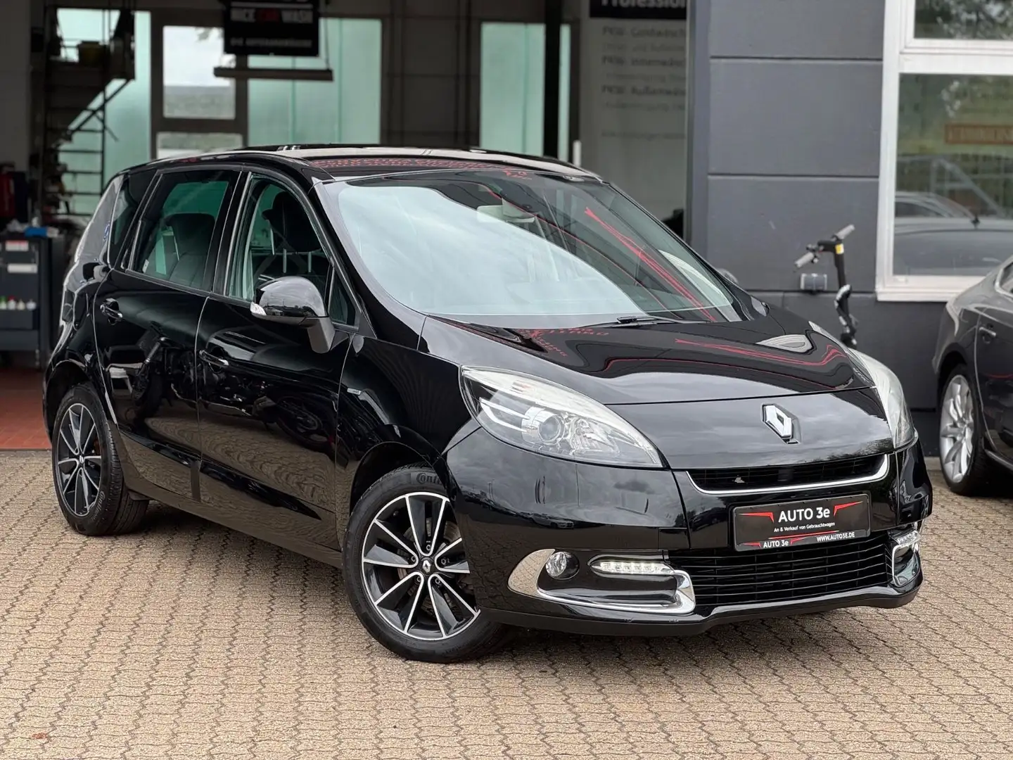 Renault Scenic III 1,4 TCE Leder Navi PDC BOSE Edition Schwarz - 1