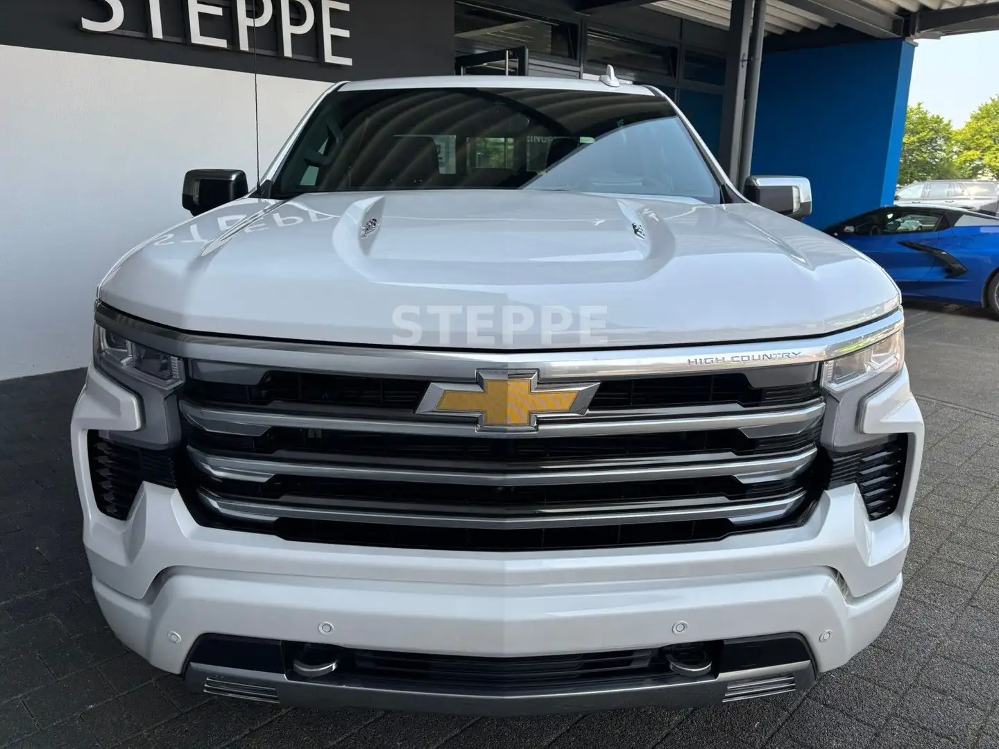 Chevrolet Silverado 6.2 V8 LPG 10.Gg AT. High Country AWD Bílá - 2