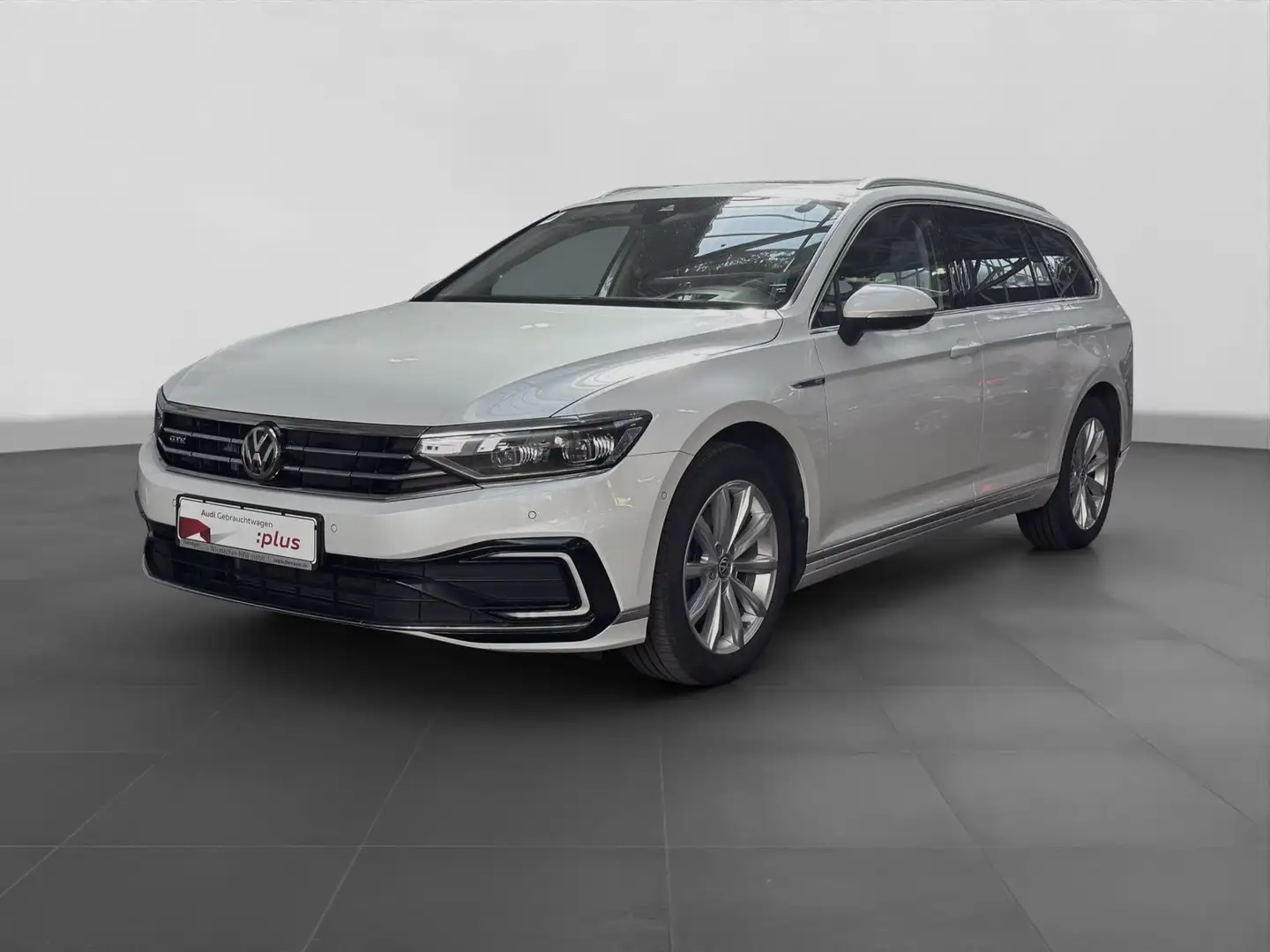 Volkswagen Passat Variant GTE LEDER HuD ST.HEIZ KAMERA Weiß - 2