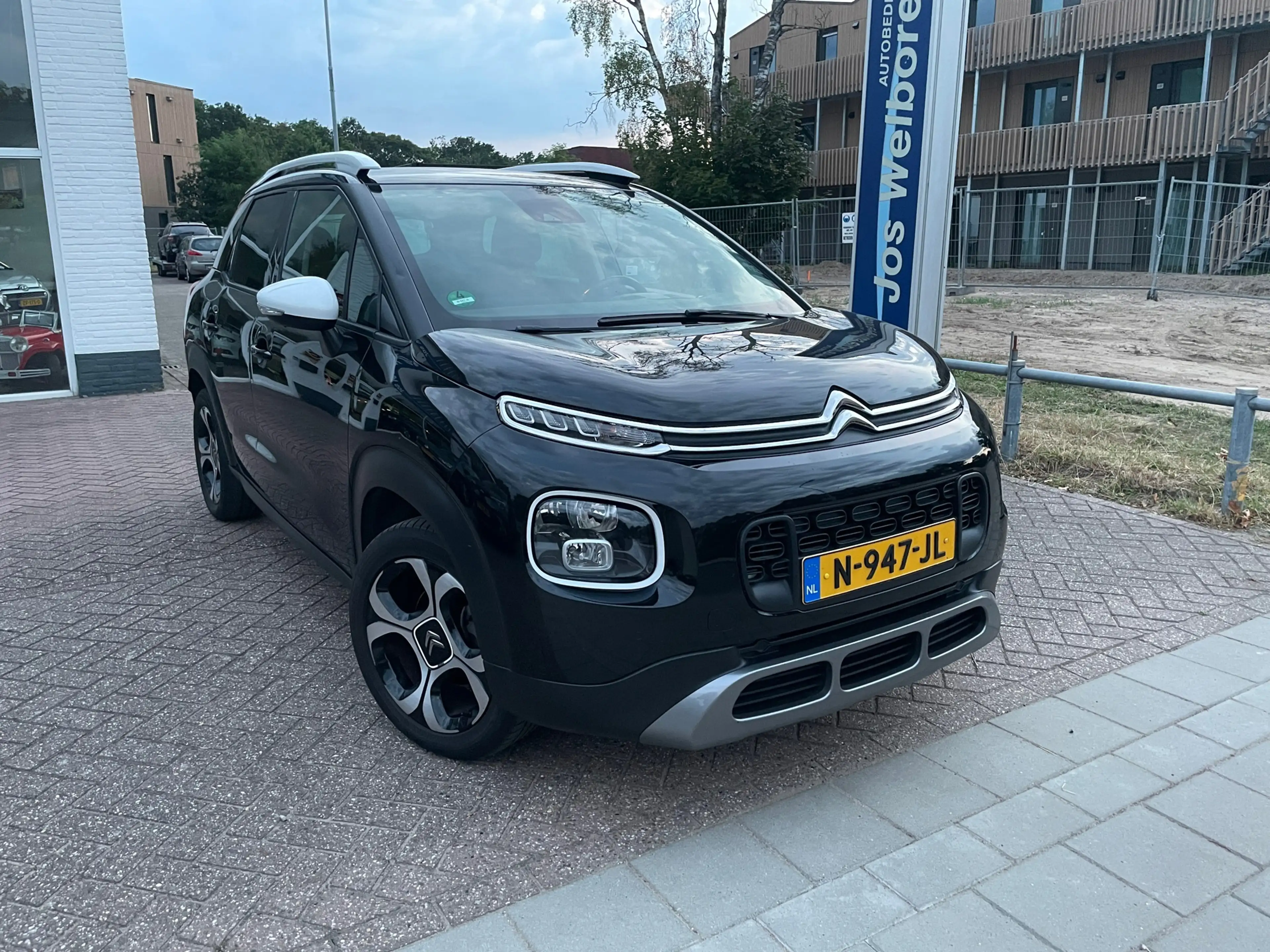 Citroen C3 Aircross 1.2 PureTech S&S Shine — photo 2