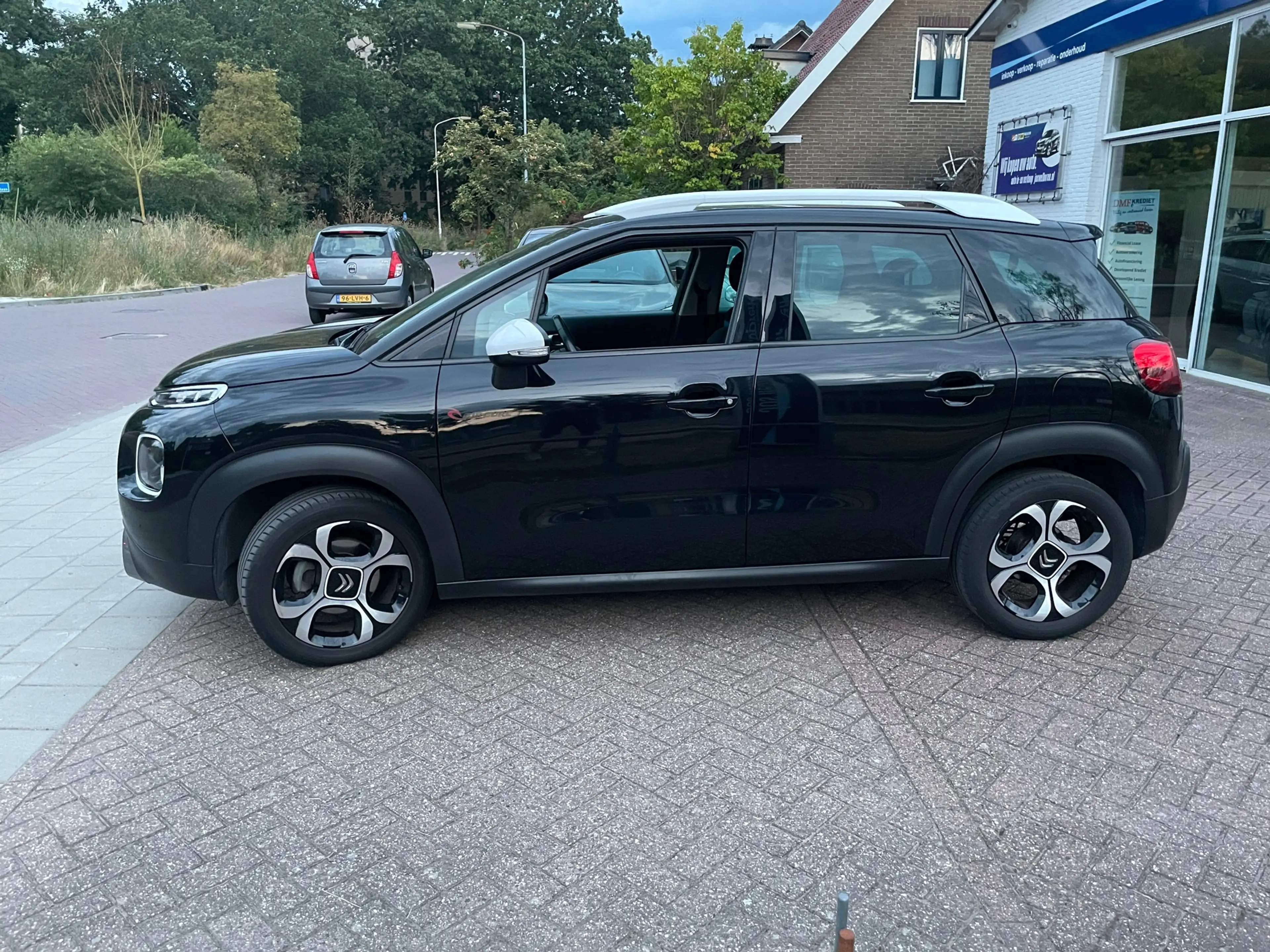 Citroen C3 Aircross 1.2 PureTech S&S Shine — photo 7