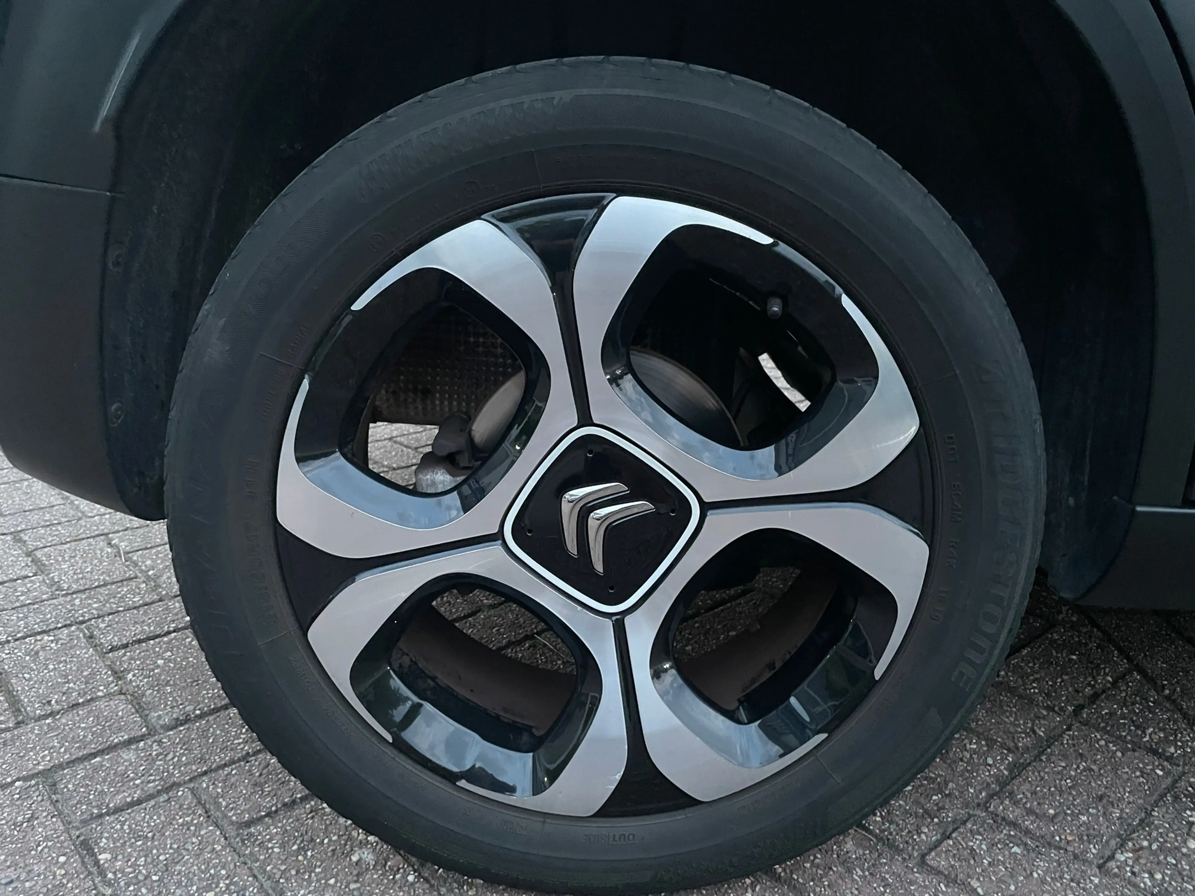 Citroen C3 Aircross 1.2 PureTech S&S Shine — photo 9
