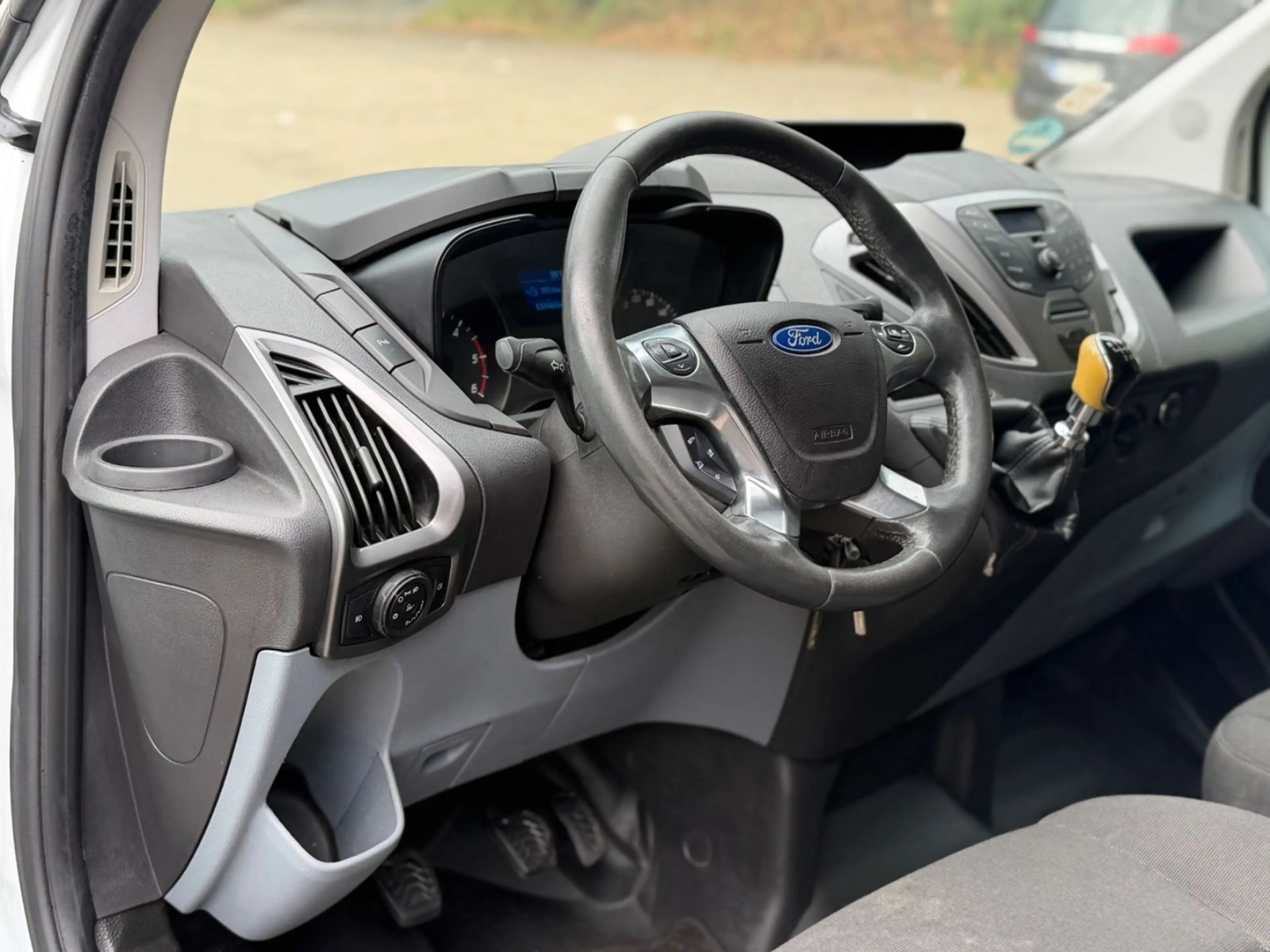 Ford Transit Custom Kasten H1+L1 3.Stz Klima AHK 1.Ha — photo 9