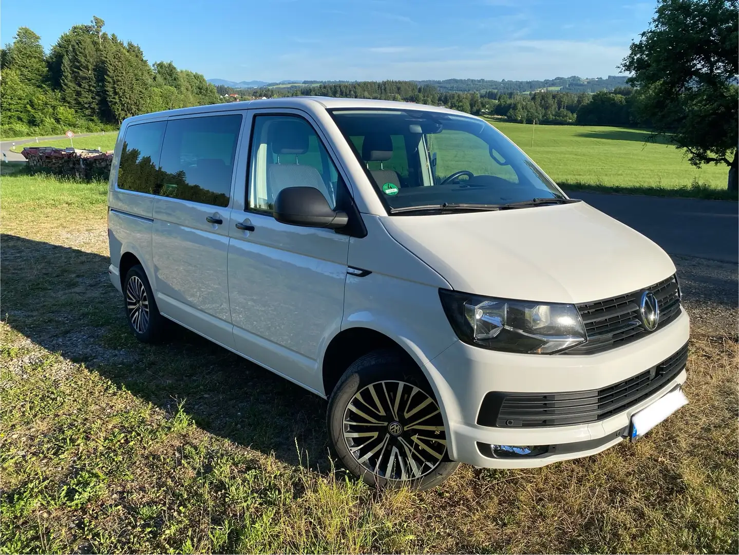 Volkswagen T6 Multivan Multivan Kurz Trendline White - 1