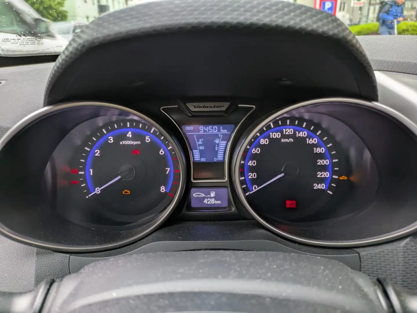 Hyundai VELOSTER 1,6 GDI Sport Plus - 2