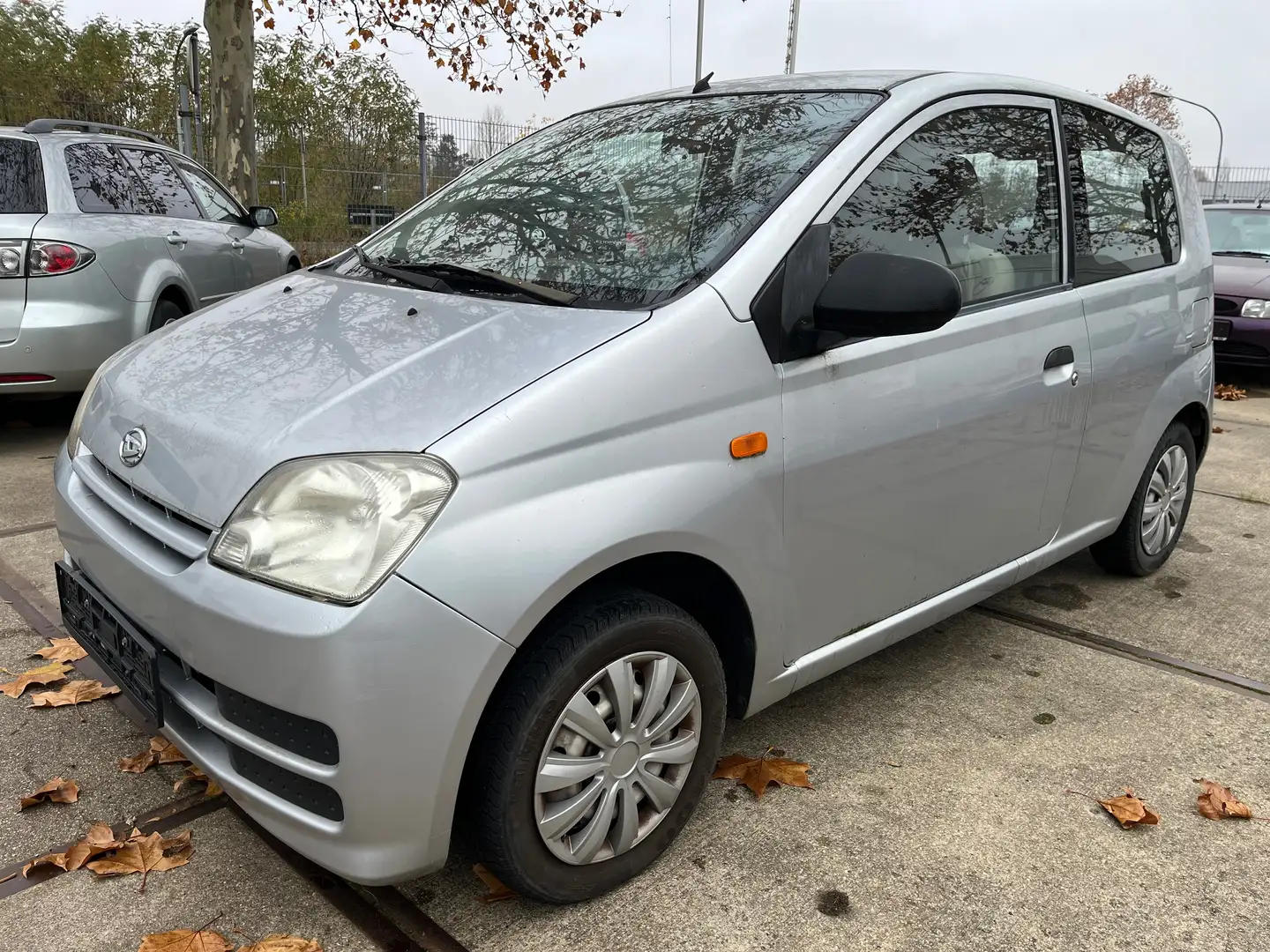 Daihatsu Cuore 1.0 Euro4 Servo *Inspektion + Tüv neu* Silber - 1