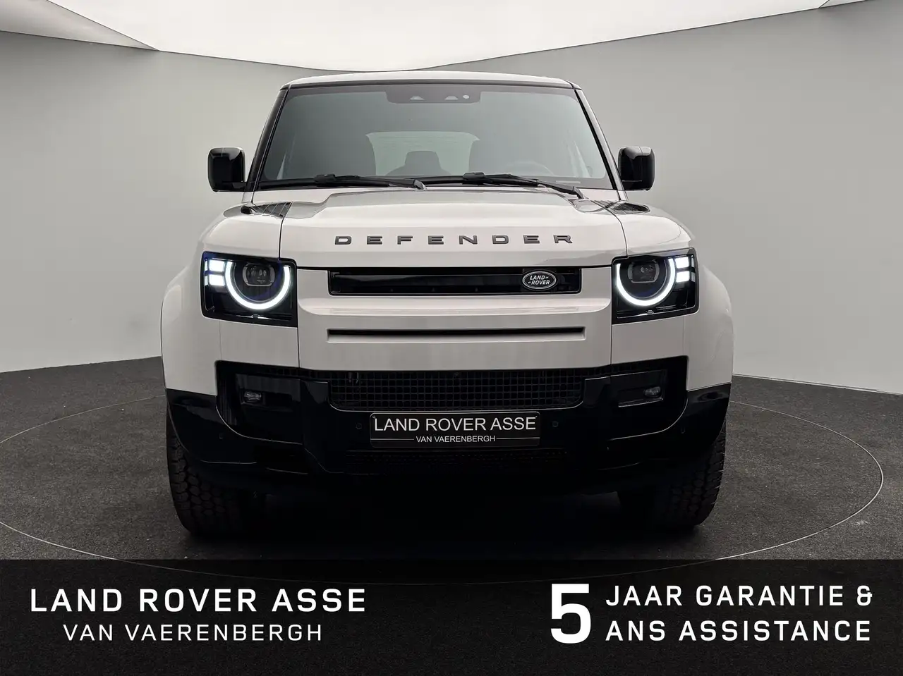 Land Rover Defender 110 P300e X-Dynamic SE / LICHTE VRACHT — foto 8