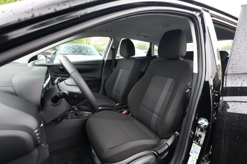Hyundai i20 Select DCT Nav DigCo 16 CarPlay Kam PDC Temp 66... — photo 6