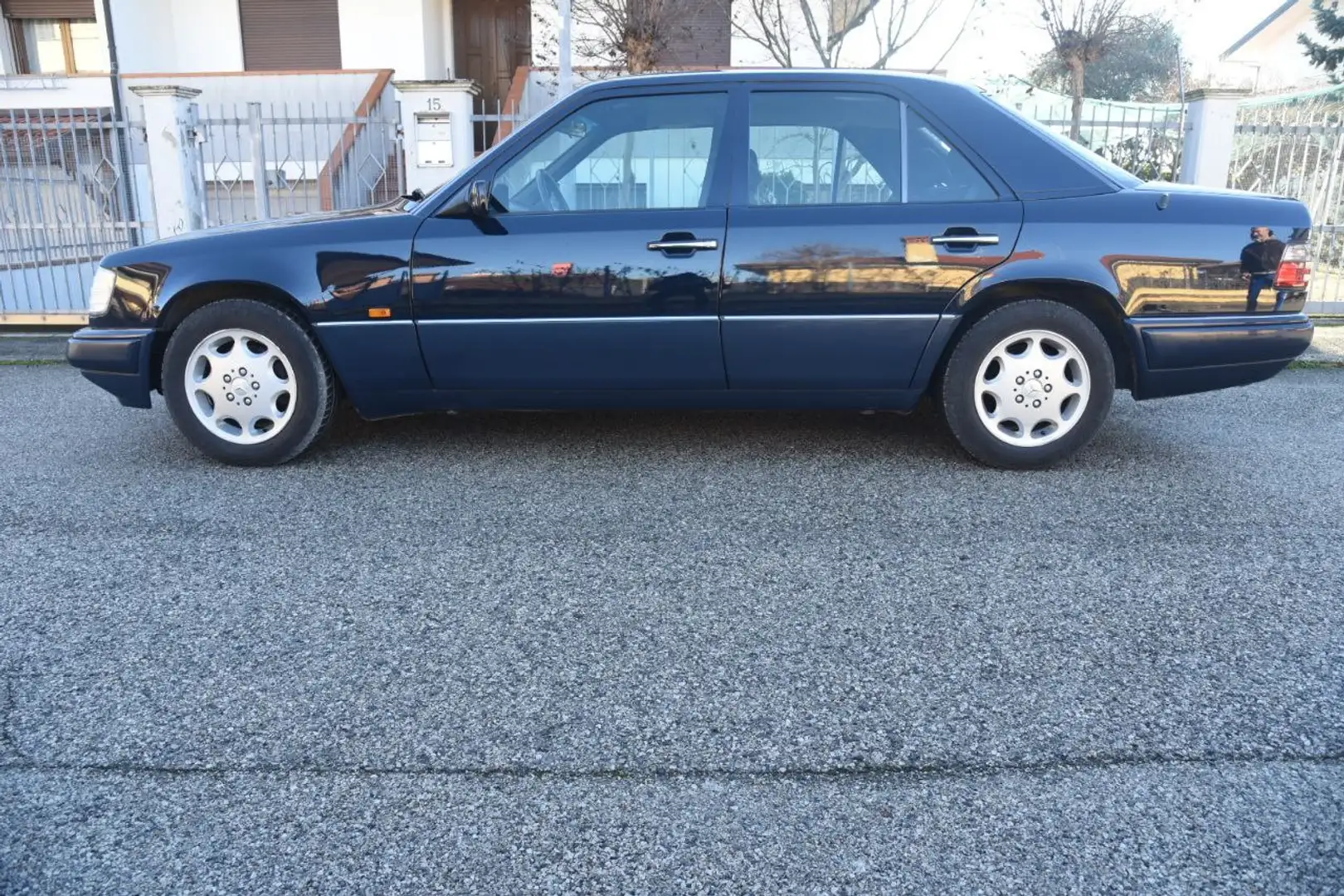 Mercedes-Benz E 200 Mercedes Benz E200 16v W124 Blu/Azzurro - 1