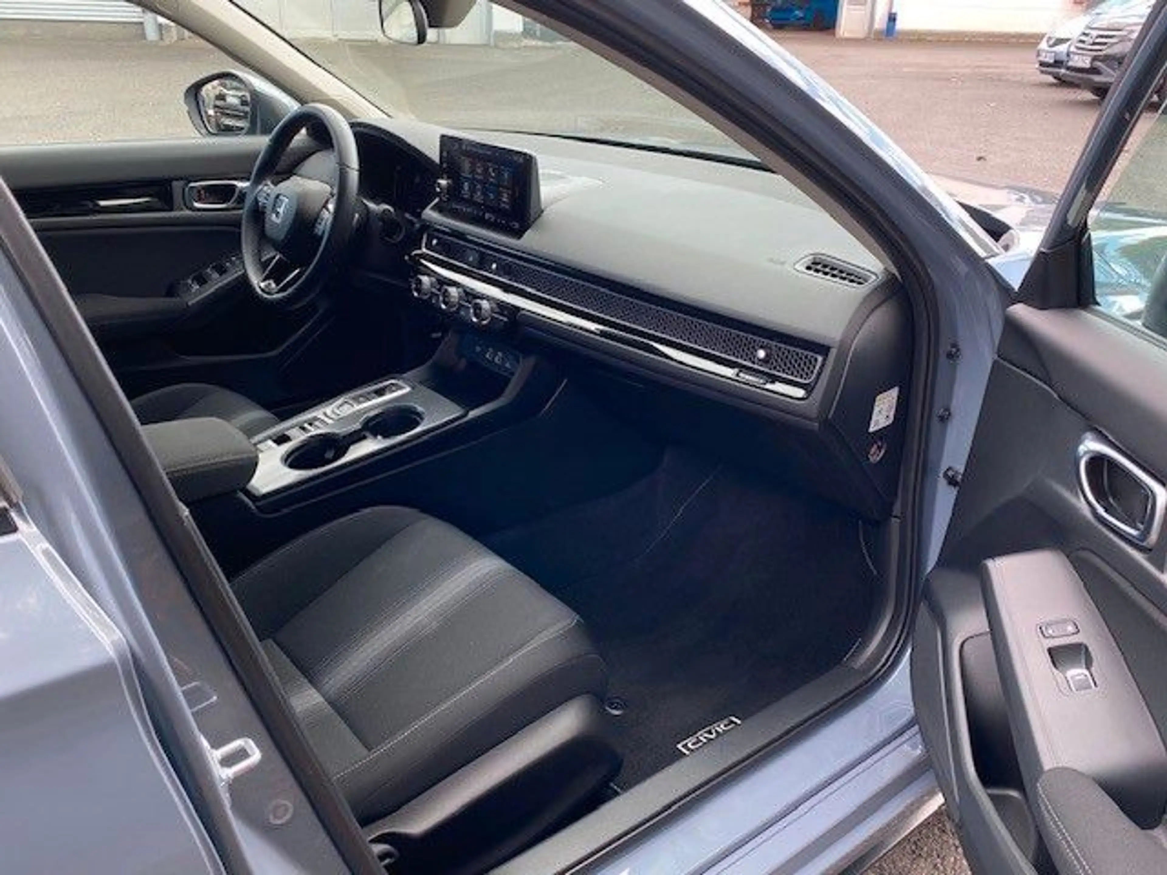 Honda Civic Lim. 5-trg. e:HEV Elegance — photo 12