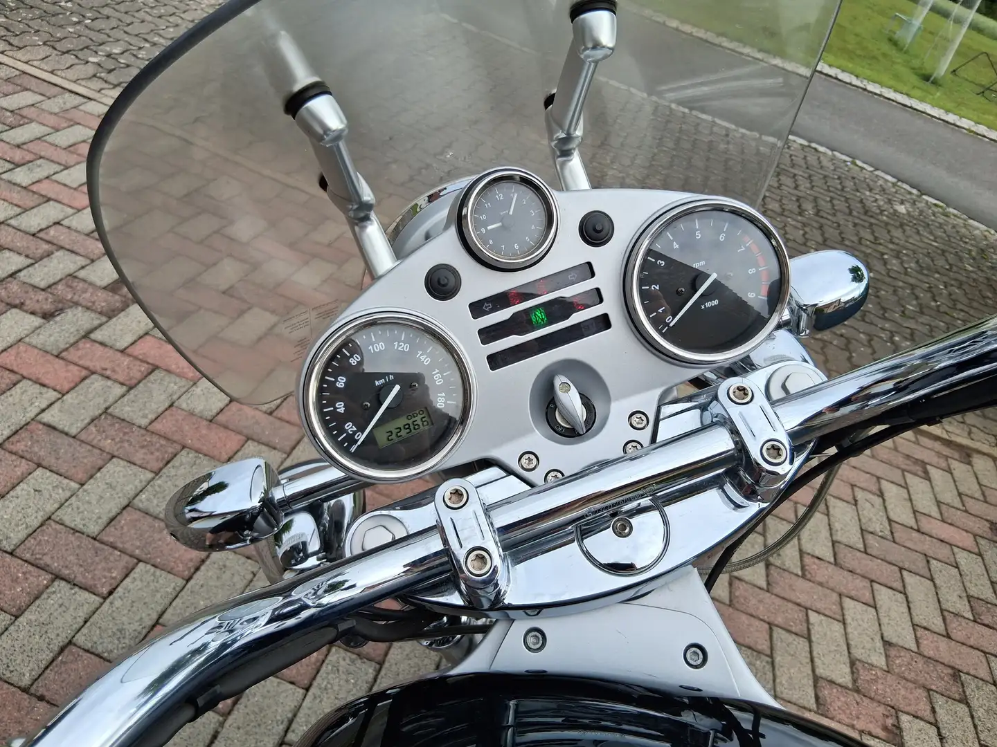 BMW R 1200 C Montauk - 2