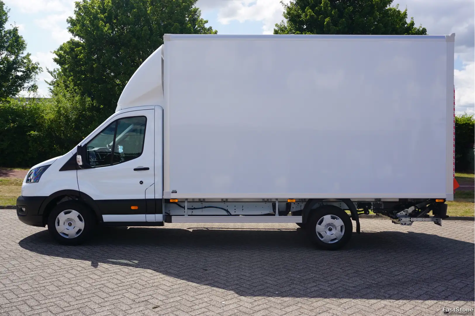 Ford Transit 350L 165PK Bakwagen AUT-10 BPM VRIJ Navi, ACC, Luc Wit - 2