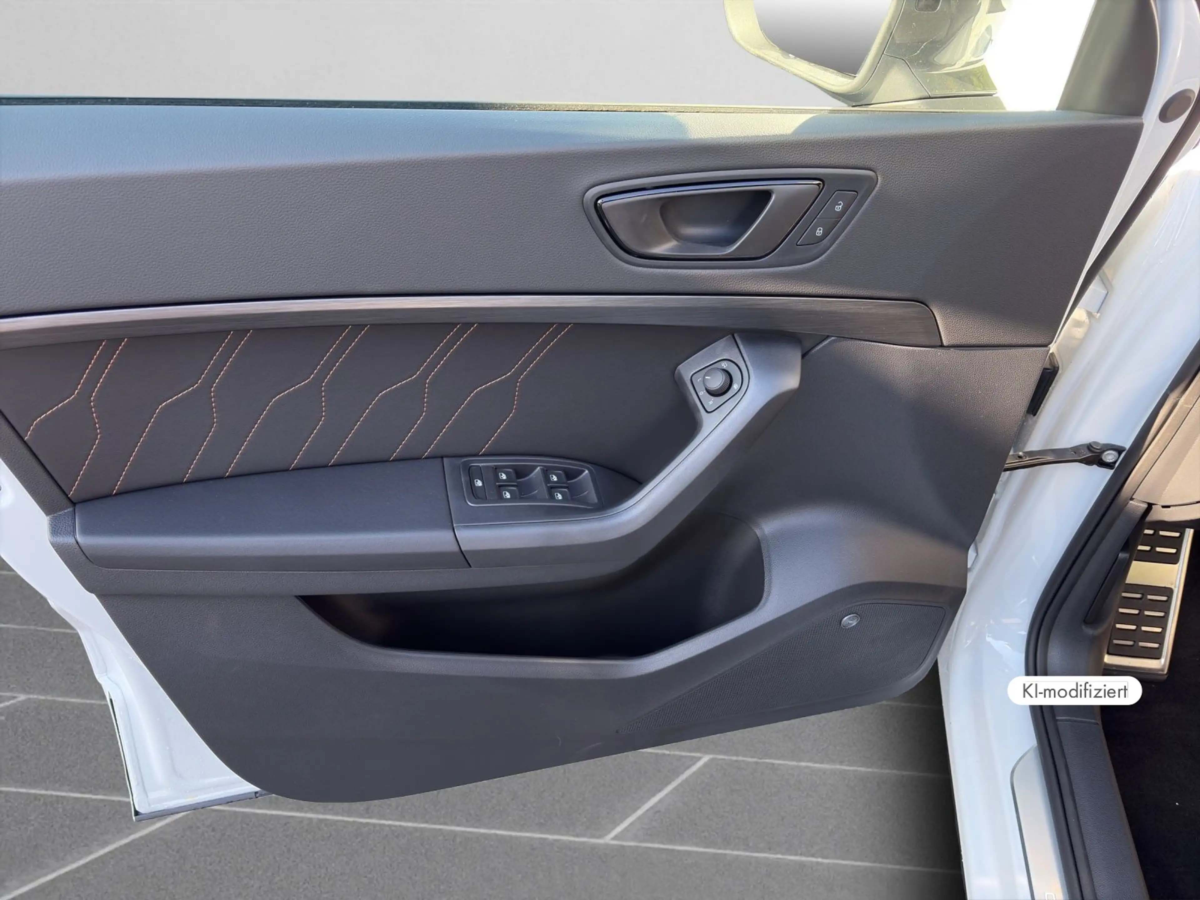 CUPRA Ateca VZ 2.0TSI DSG 4x4 19" Navi LED Beats — photo 13