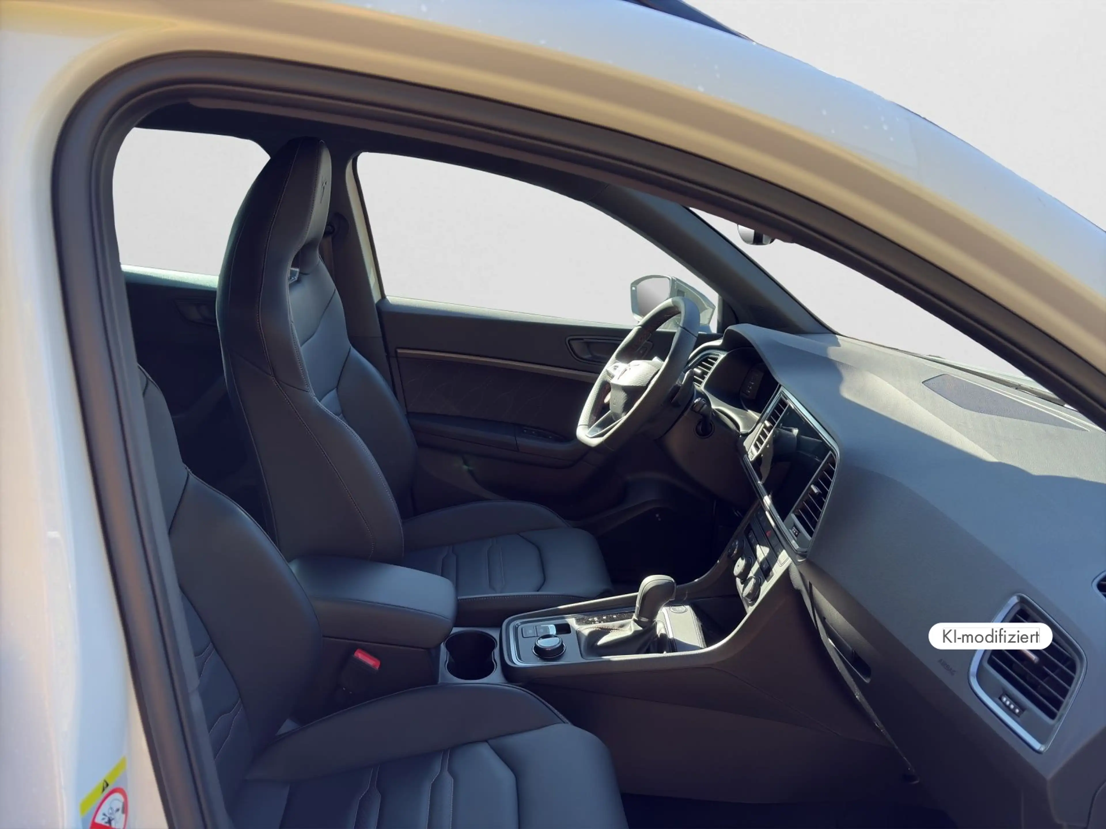 CUPRA Ateca VZ 2.0TSI DSG 4x4 19" Navi LED Beats — photo 4