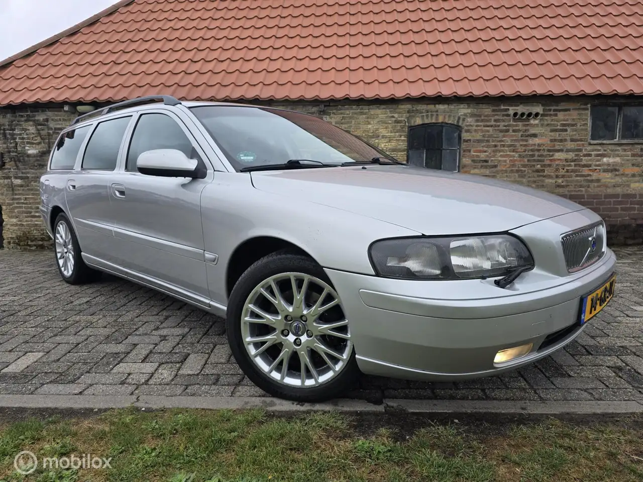 Volvo V70 2.3 T-5 Automaat 250 pk Loopt super!, foto 5