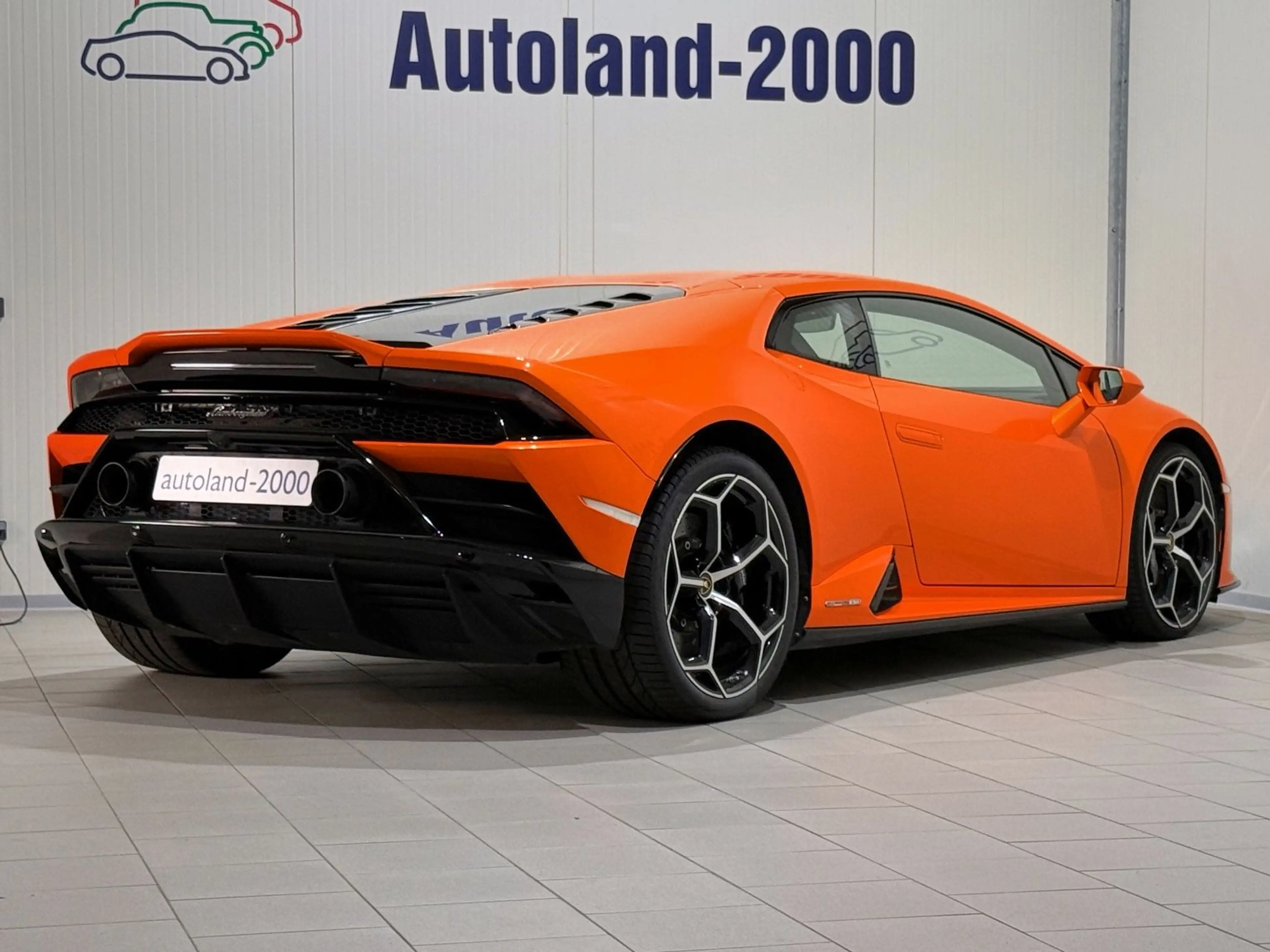 Lamborghini Huracán EVO AWD Sensonum-PPF-LamboGarantie-Lift — photo 12
