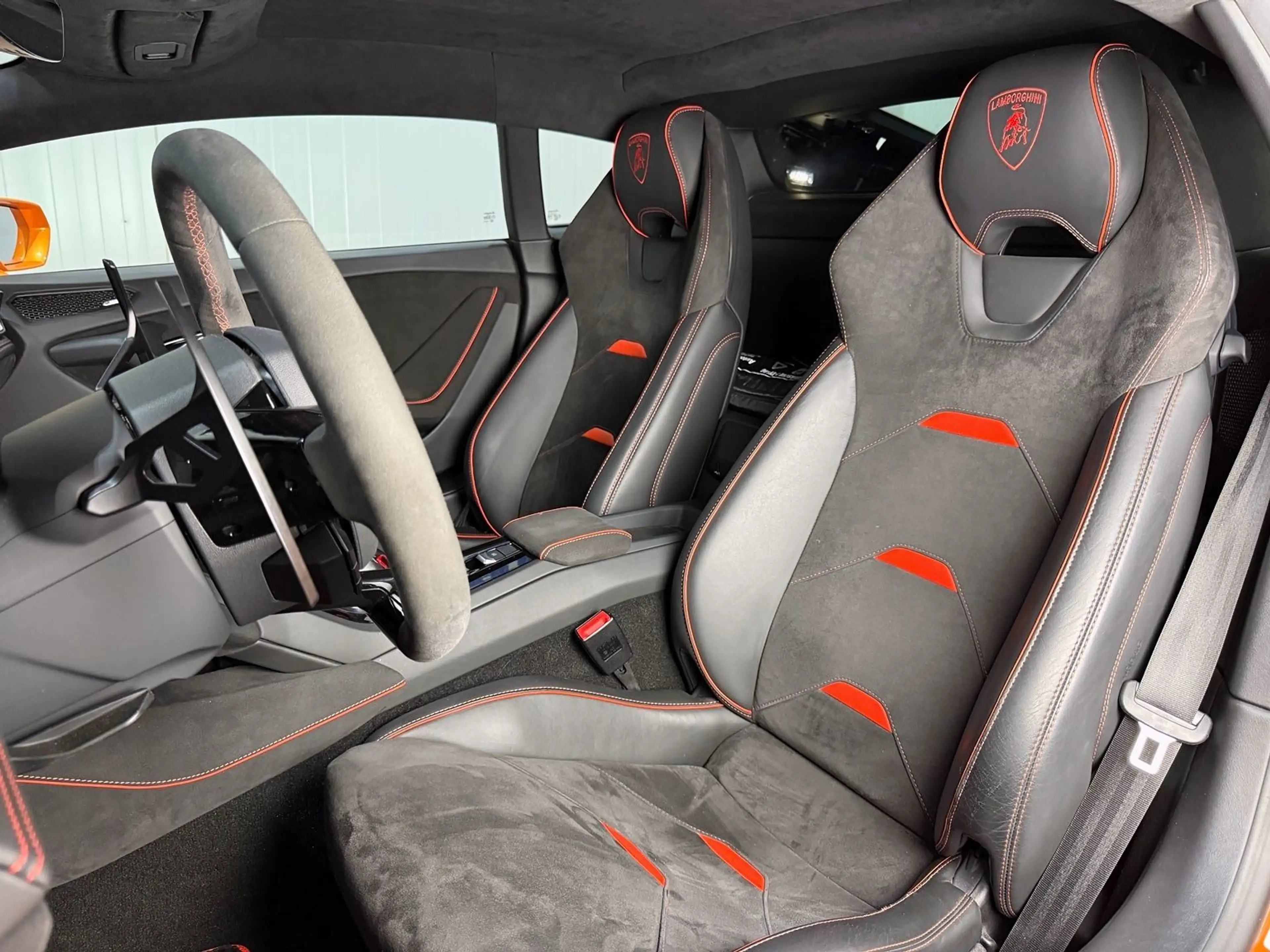 Lamborghini Huracán EVO AWD Sensonum-PPF-LamboGarantie-Lift — photo 4
