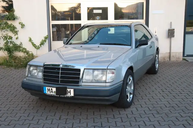 Mercedes-Benz 300 CE