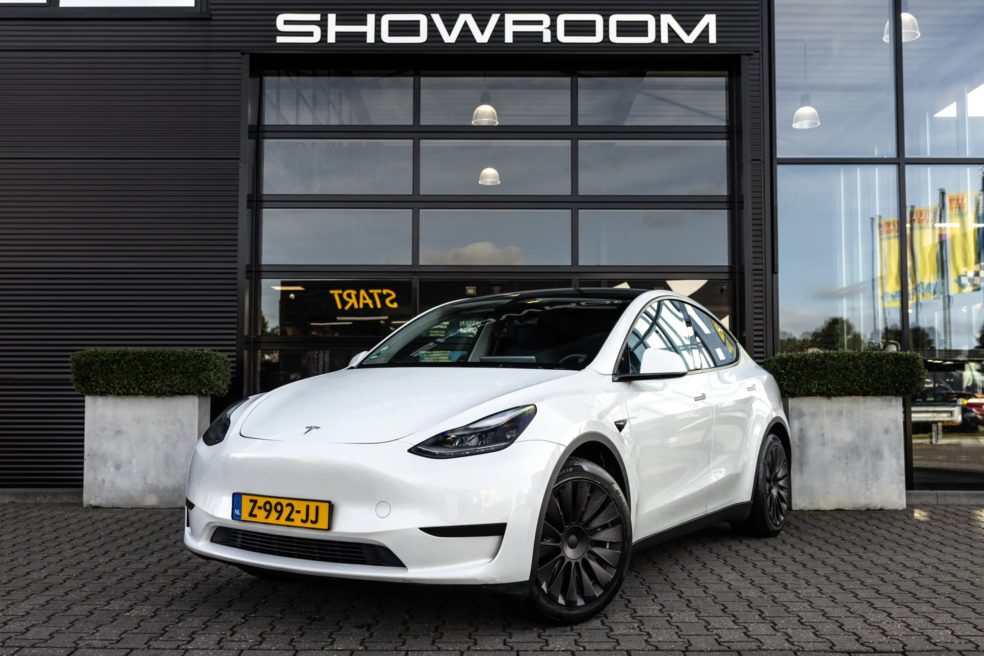 Tesla Model Y RWD 58 kWh, 239 PK, NL Auto, Autopilot, BTW Auto! — photo 2
