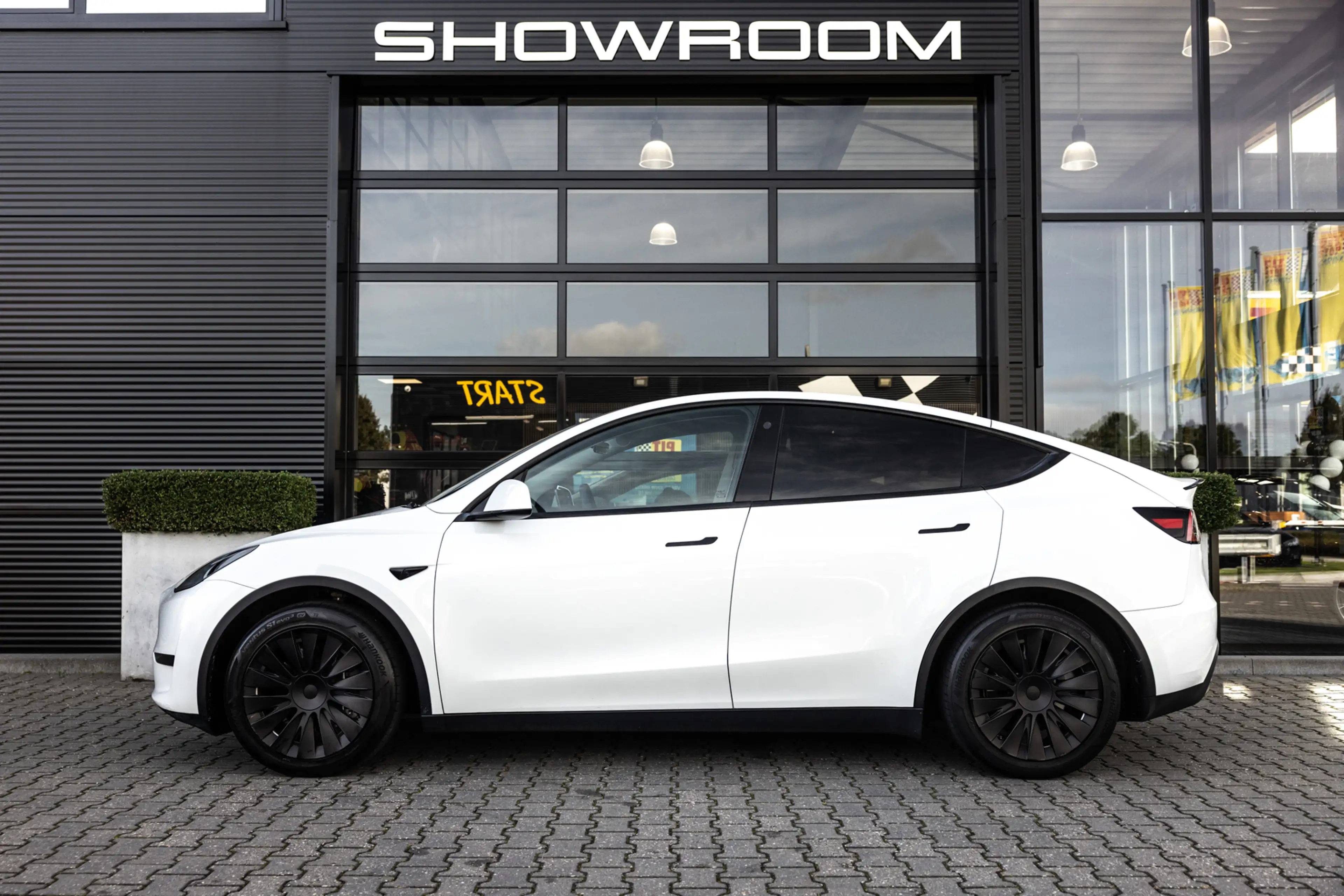 Tesla Model Y RWD 58 kWh, 239 PK, NL Auto, Autopilot, BTW Auto! — photo 3