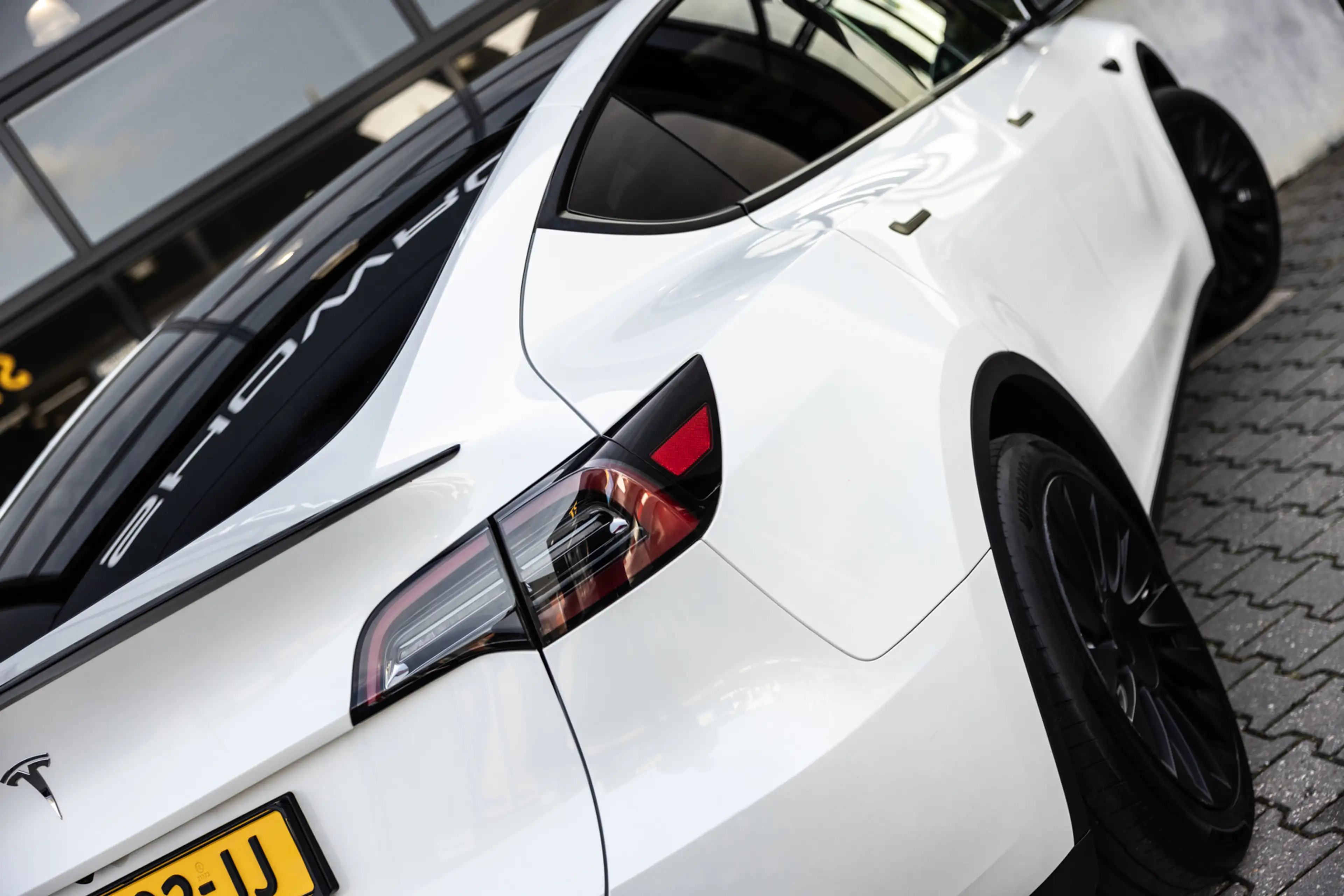 Tesla Model Y RWD 58 kWh, 239 PK, NL Auto, Autopilot, BTW Auto! — photo 8